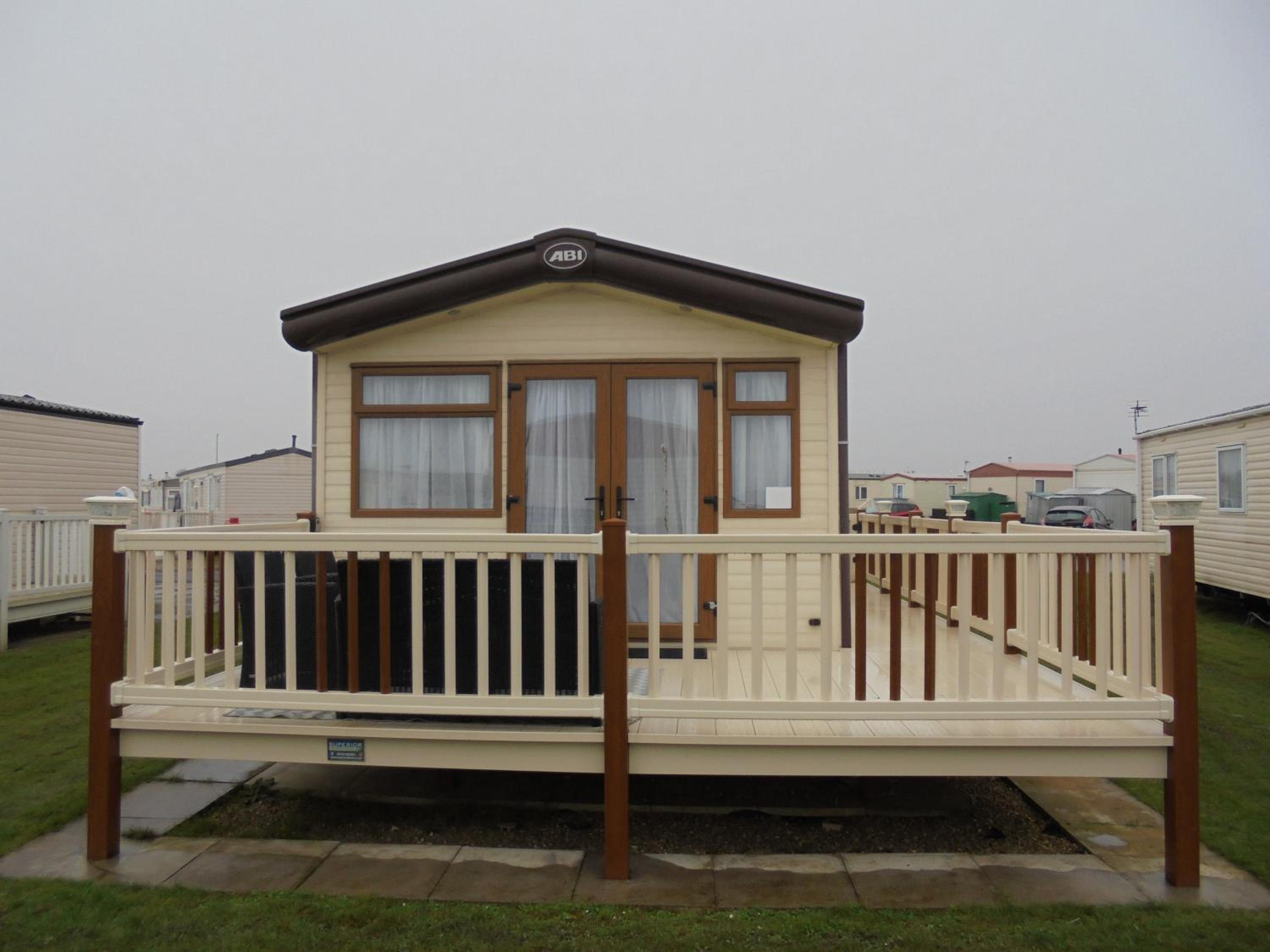 The Grange Ingoldmells: Elan 6 berth, Central Heated, Wrap Around Decking view 3