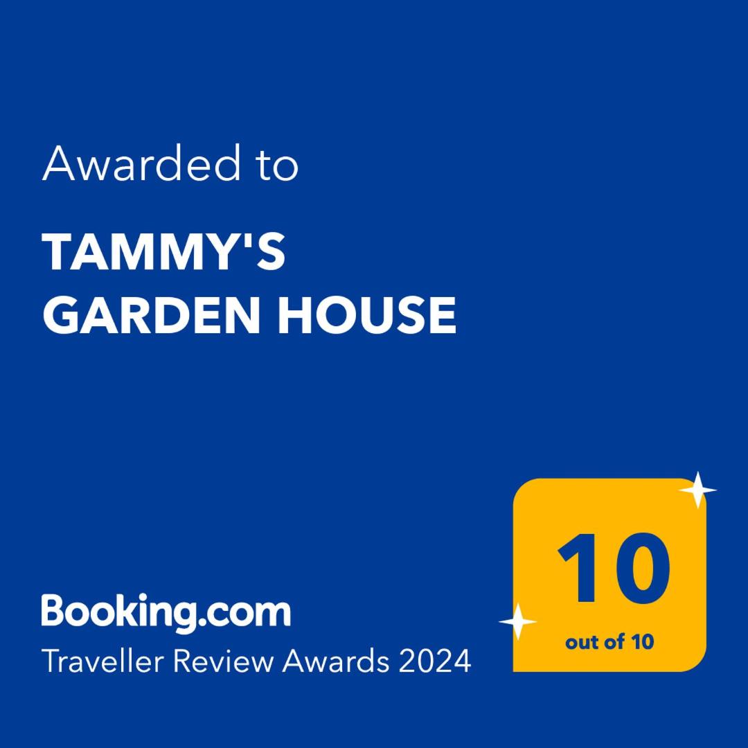 TAMMY'S GARDEN HOUSE view 2