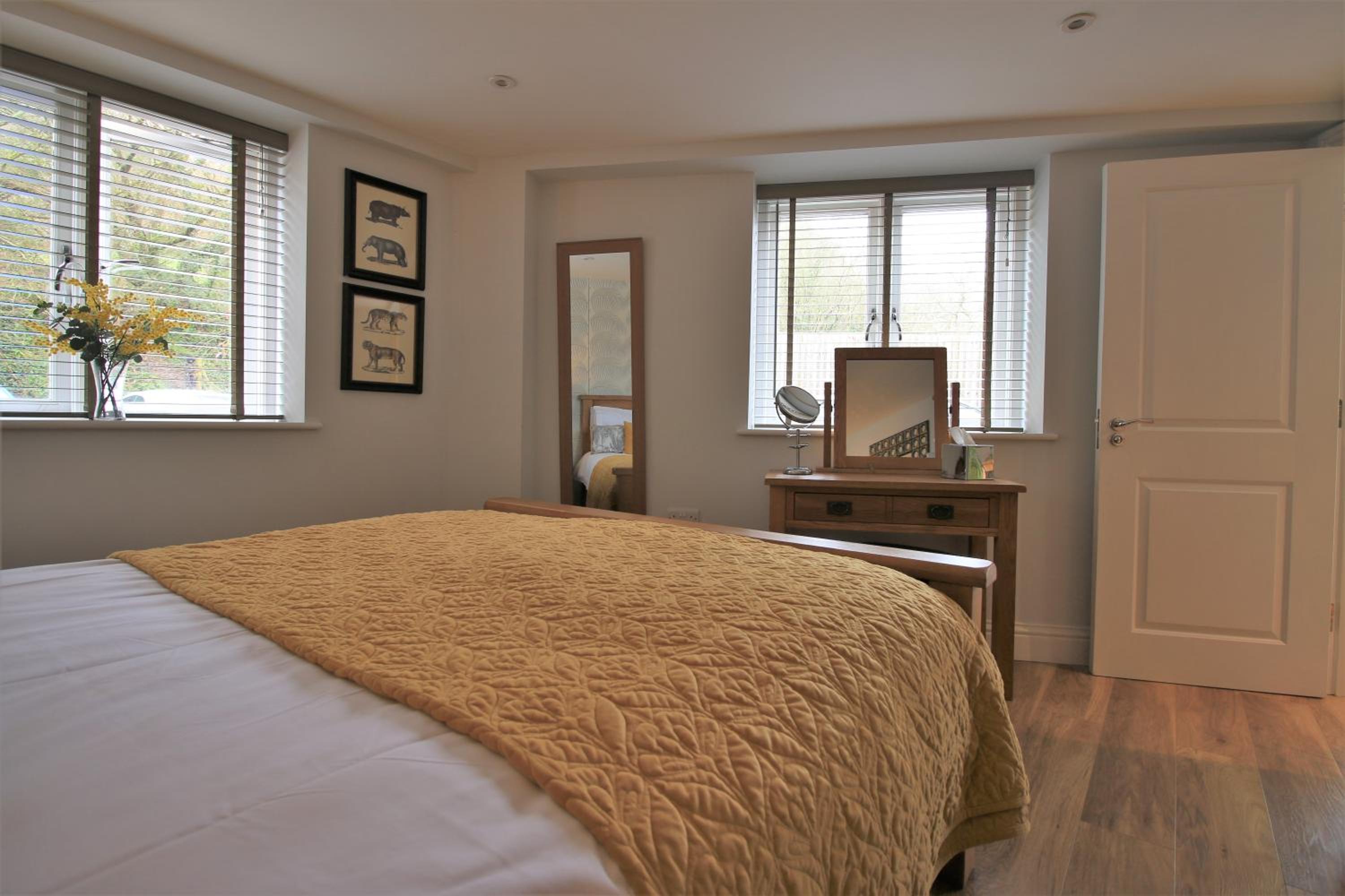 Yeovil Vacations - Streamside Apartments - Property Image 14