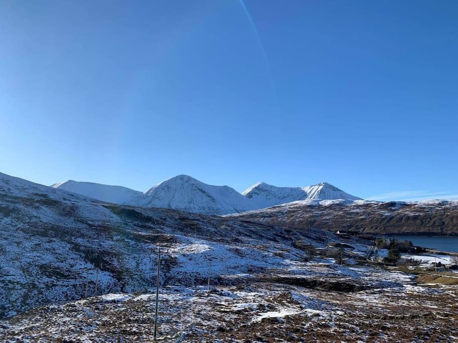 Glas Bheinn Cottage view 3