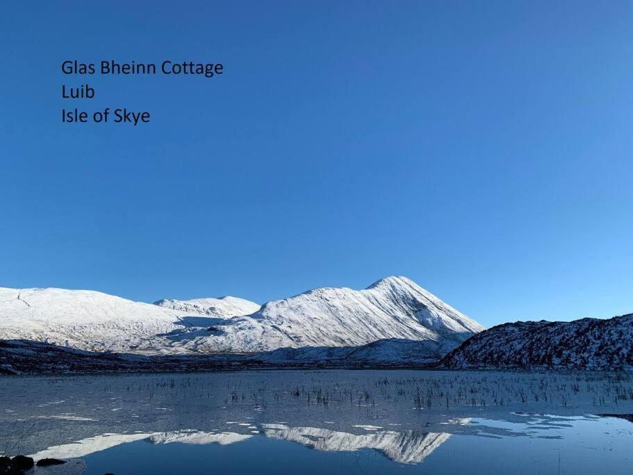 Glas Bheinn Cottage view 2