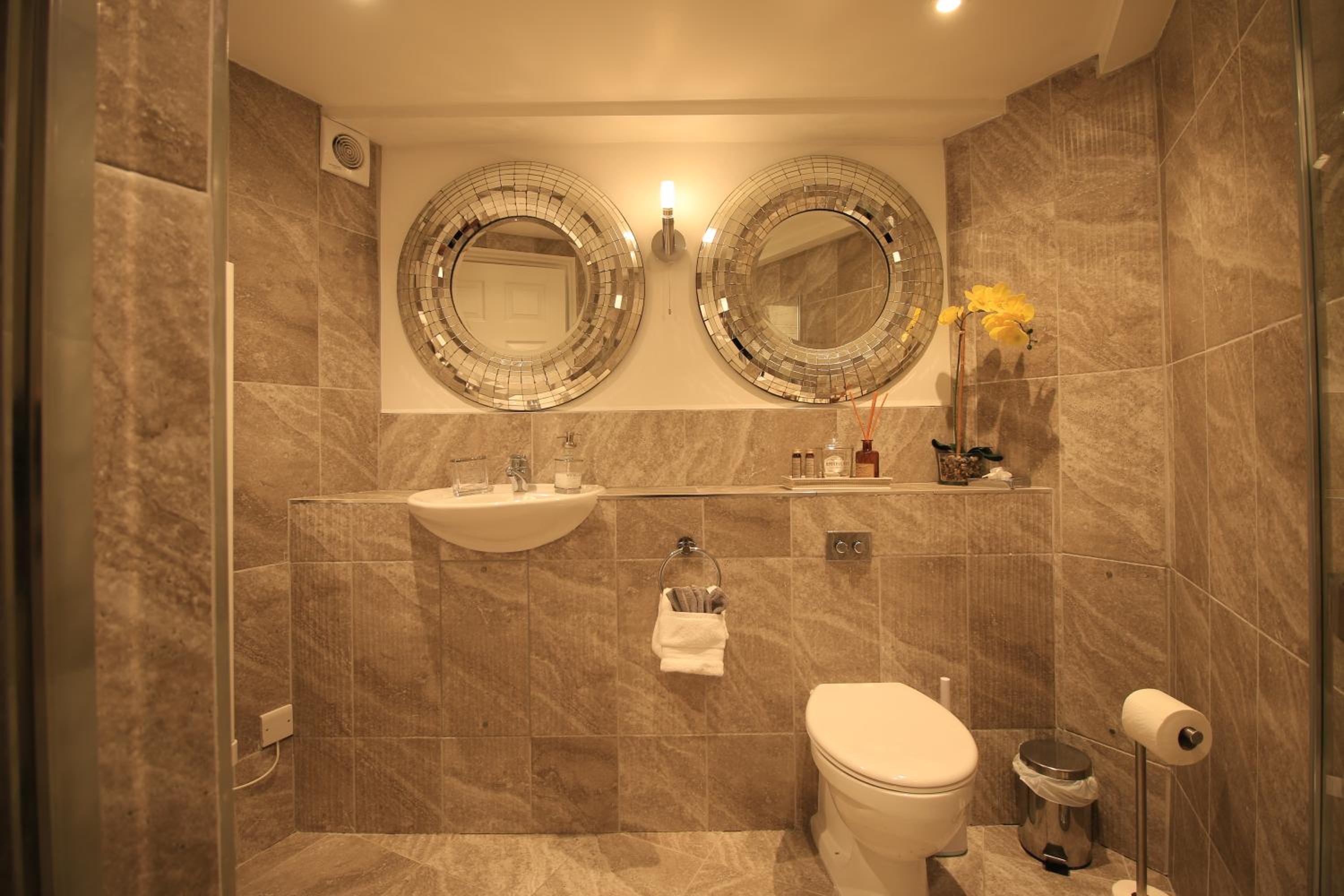 Yeovil Vacations - Streamside Apartments - Property Image 10