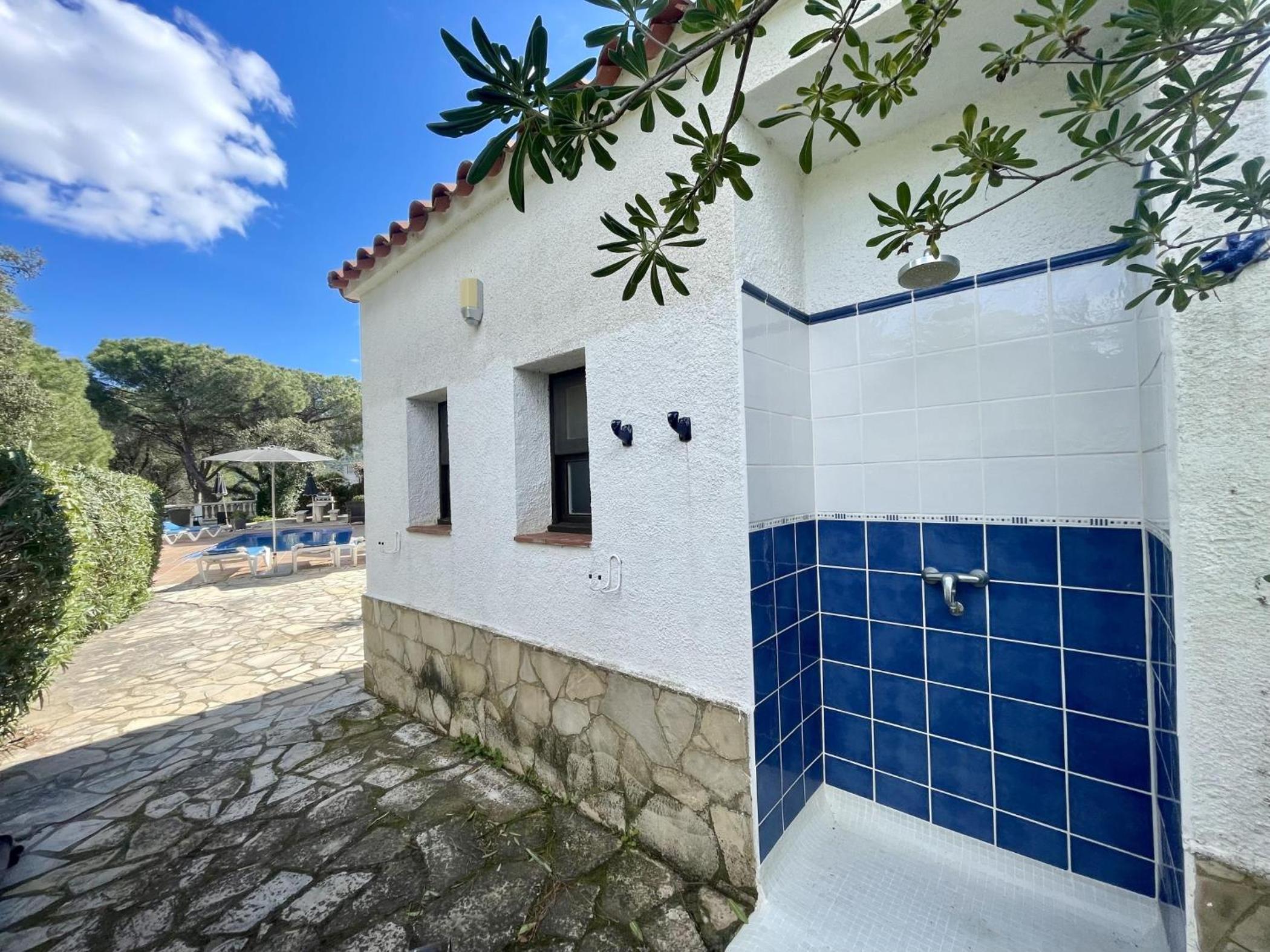 Villa Tramuntana by Costabravaway