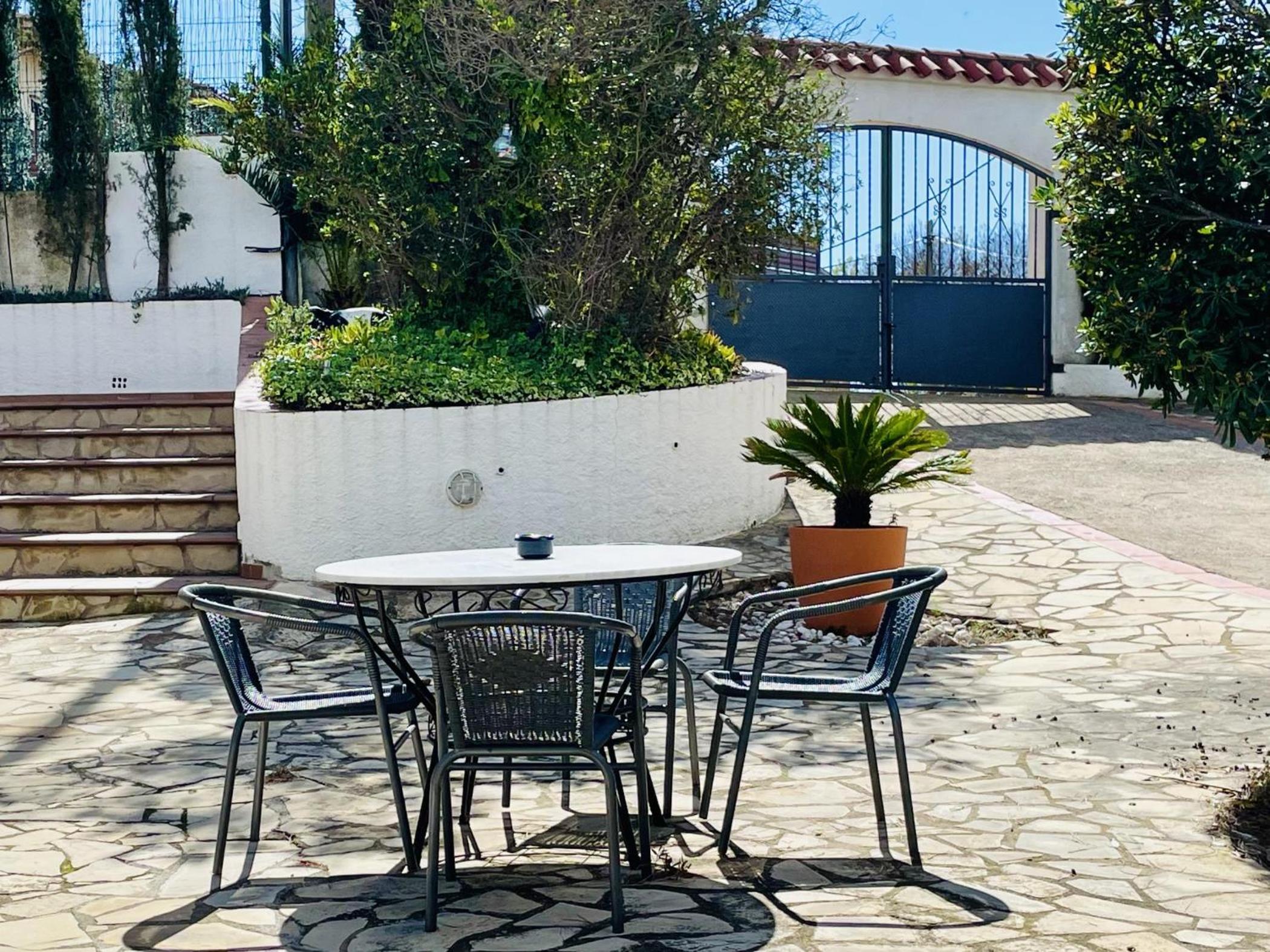 Villa Tramuntana by Costabravaway