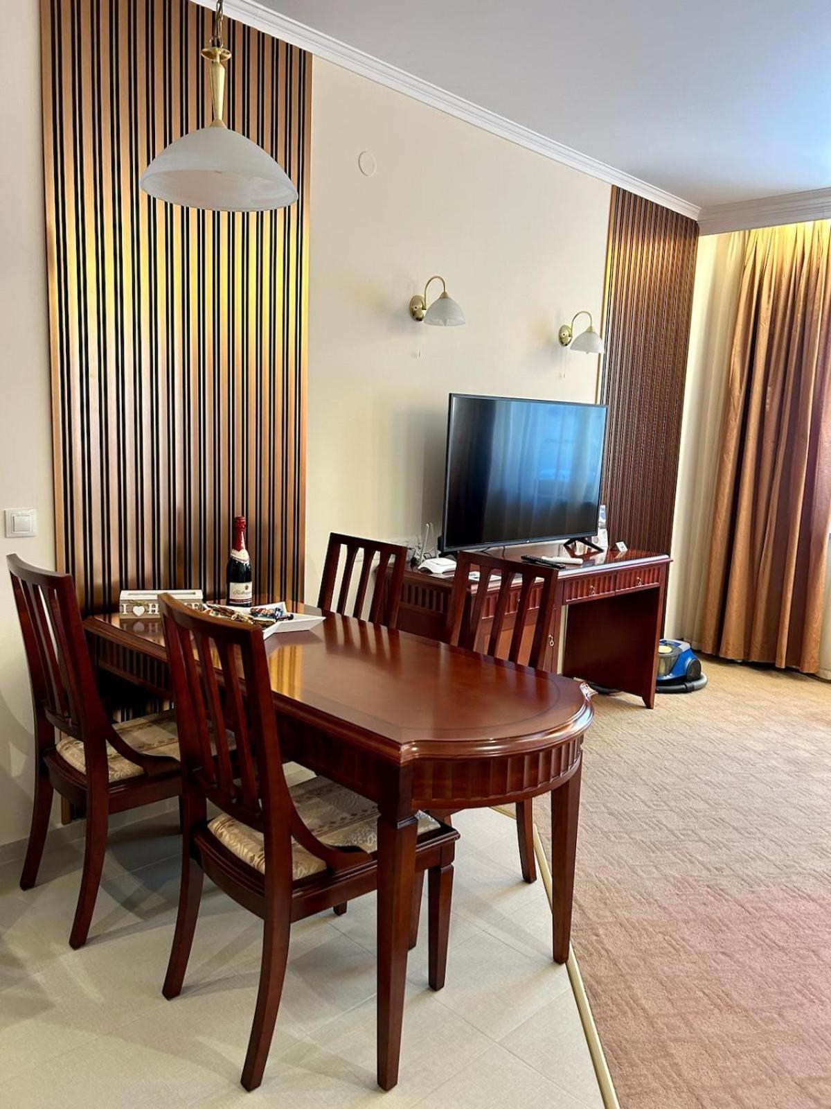 Bardarova Apartments Downtown Bansko view 4