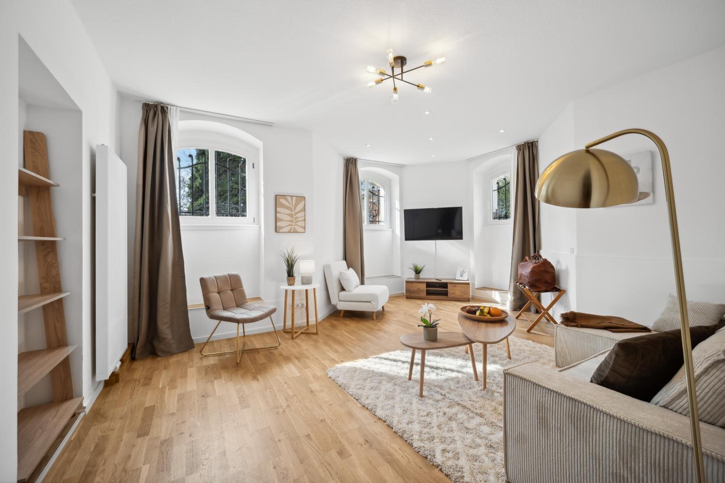 Wiener Palais am Großen Garten, Arbeitsplatz, Familie, 8 Pers, Smart-TV
