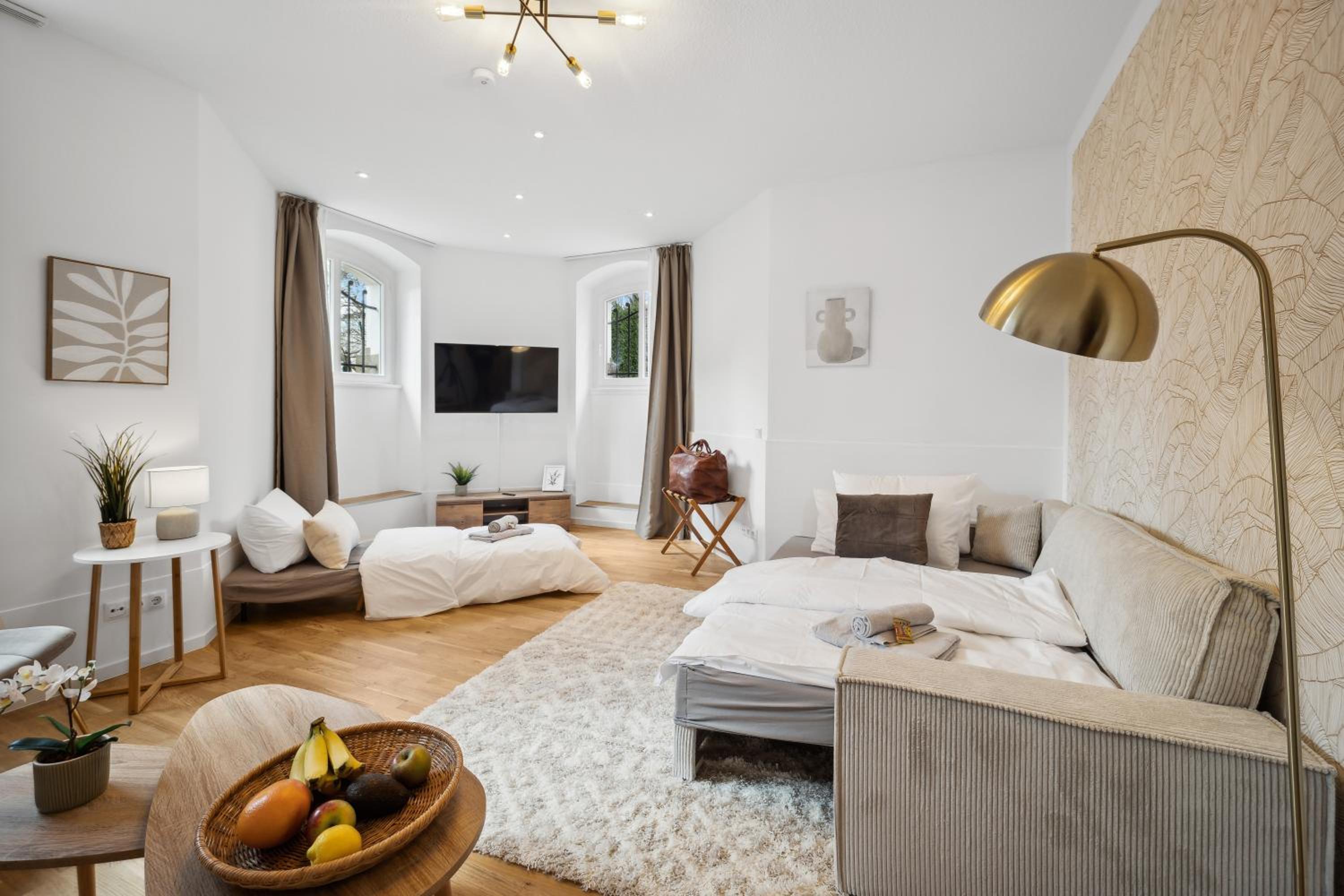 Wiener Palais am Großen Garten, Arbeitsplatz, Familie, 8 Pers, Smart-TV