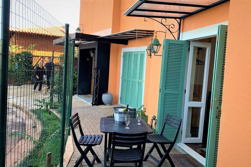 Bem-estar e boa localização (Apto Paraíso)