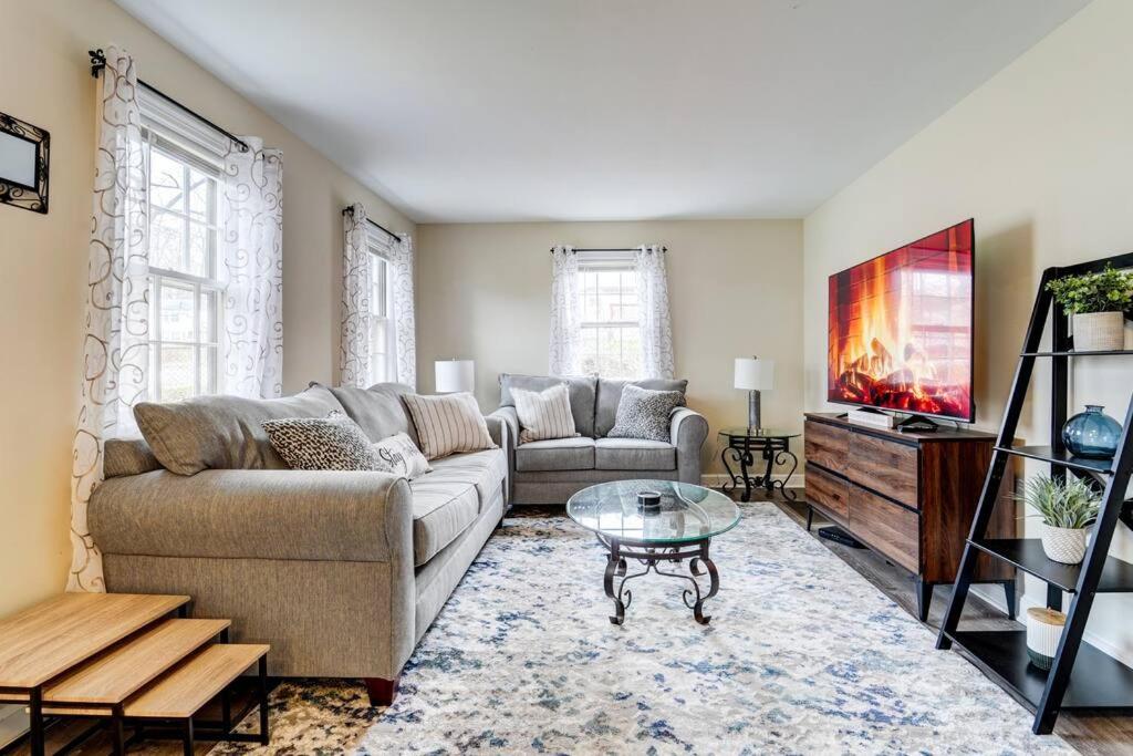 New Haven Vacations - Hidden Gem on Dyer Street - Property Image 27