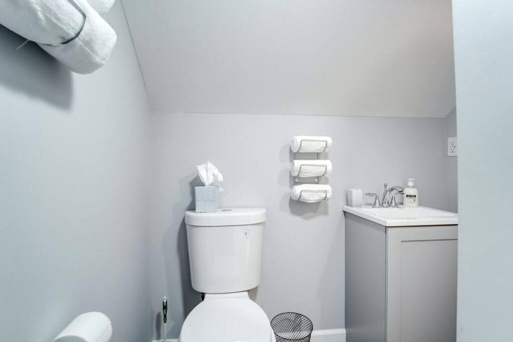 New Haven Vacations - Hidden Gem on Dyer Street - Property Image 21
