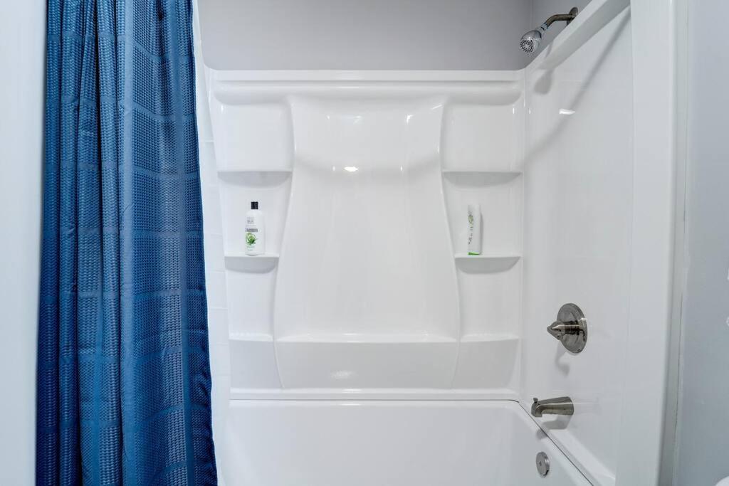 New Haven Vacations - Hidden Gem on Dyer Street - Property Image 12
