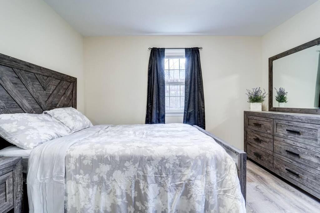 New Haven Vacations - Hidden Gem on Dyer Street - Property Image 5