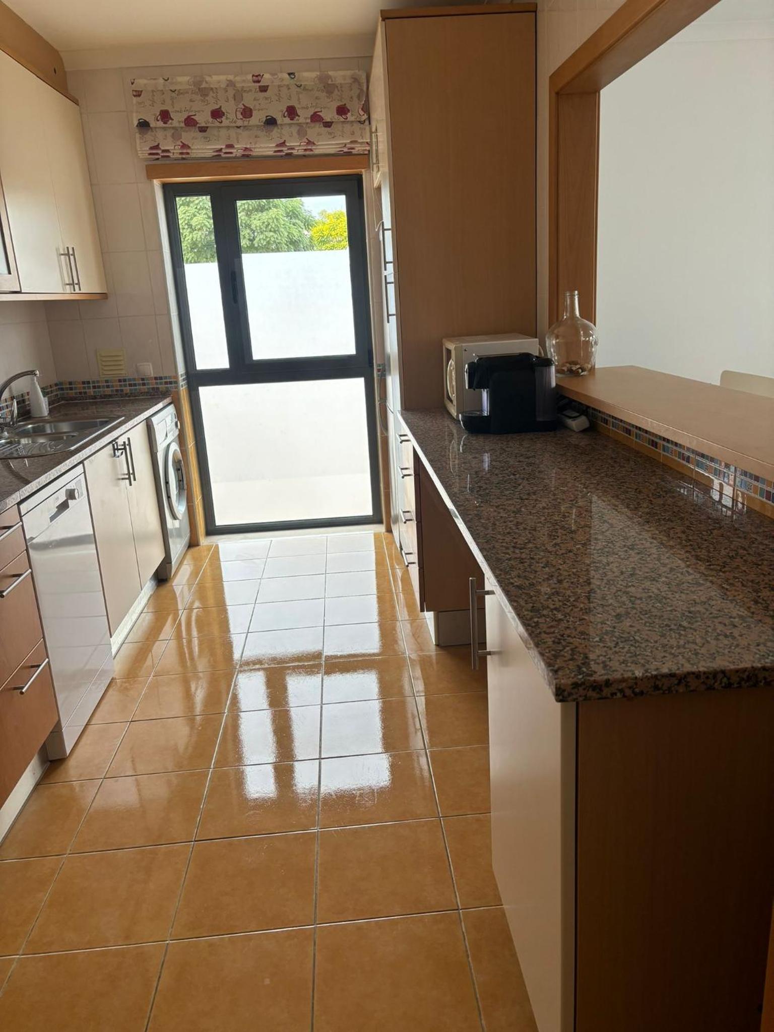 AHS Sweet Home Spacious 2 bed, 5 min Algarve beach