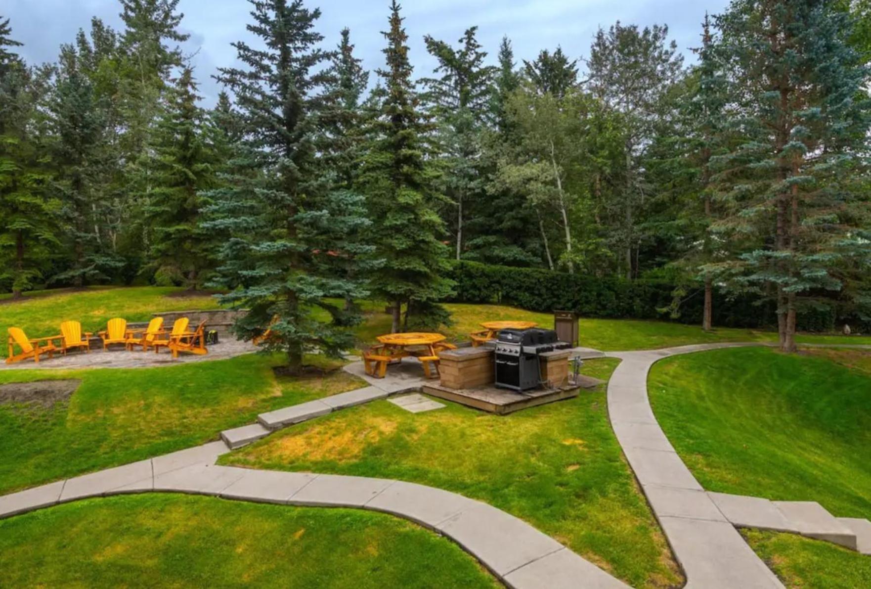 Luxurious Retreat/Hot Tub/Mountain View/4 Beds
