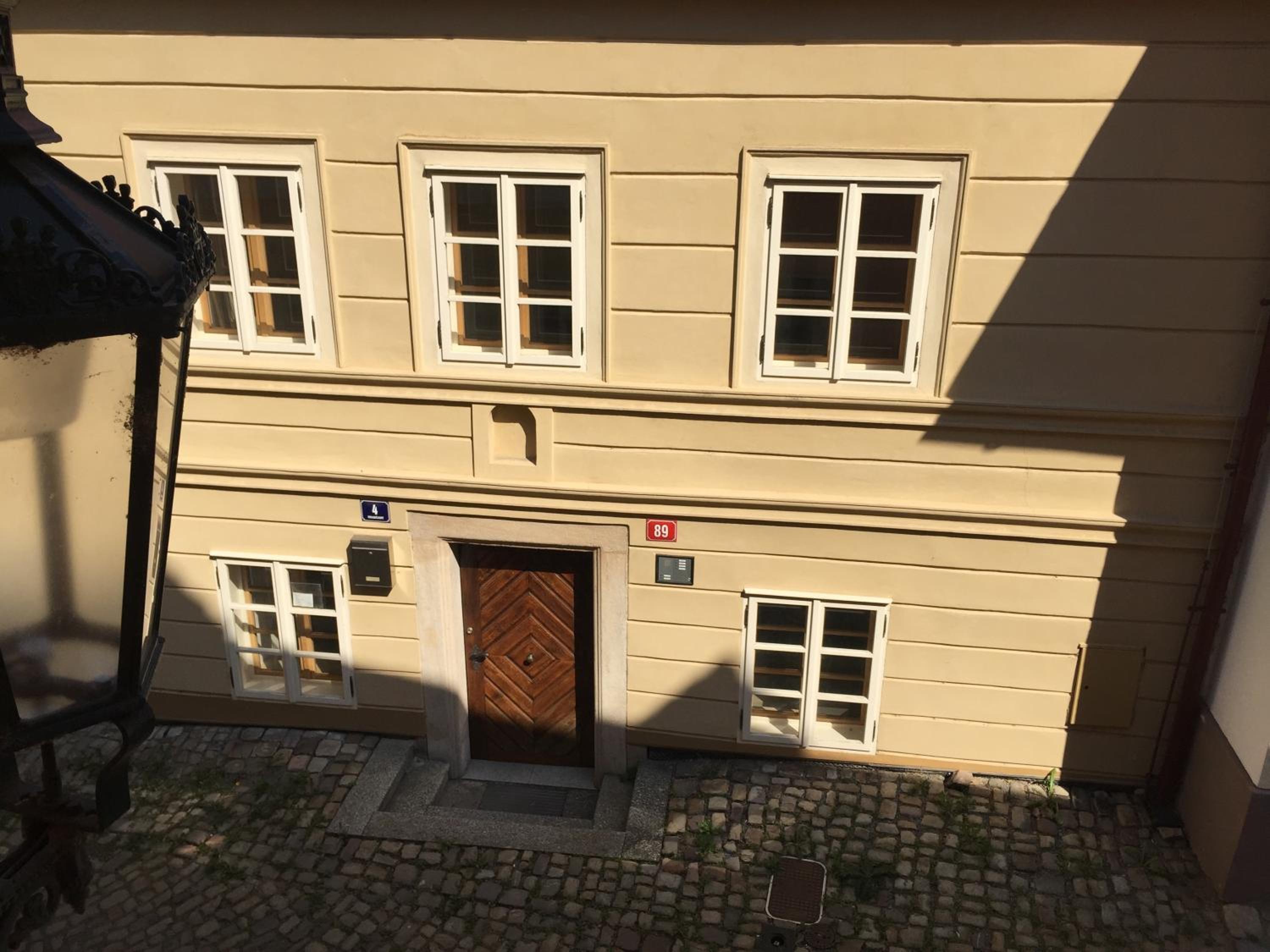 Apartments at the Golden Plough