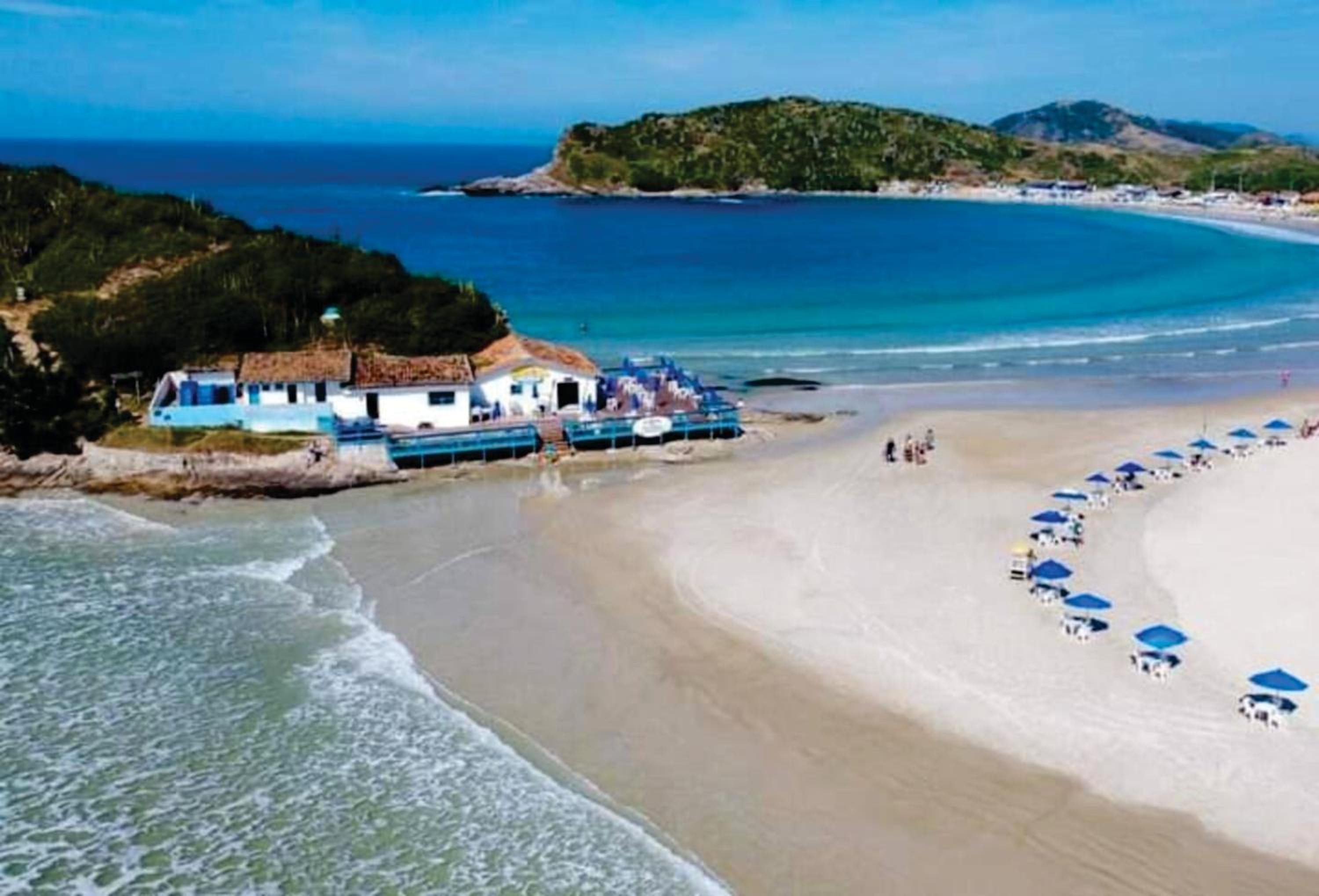 De frente a Praia do Peró, Da janela Maravilhe-se com a Vista! Apto tipo flat, Pé na Areia, Piscina, Wi Fi