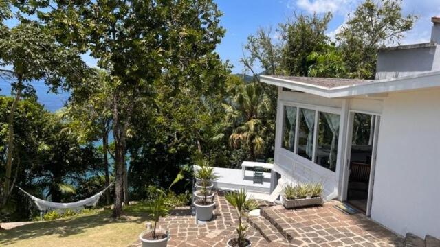 BH58: Refúgio Romântico com Vista pro Mar