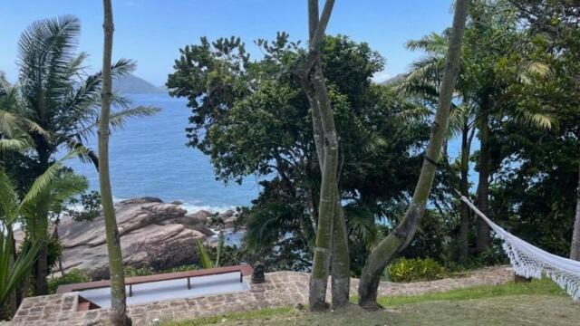 BH58: Refúgio Romântico com Vista pro Mar
