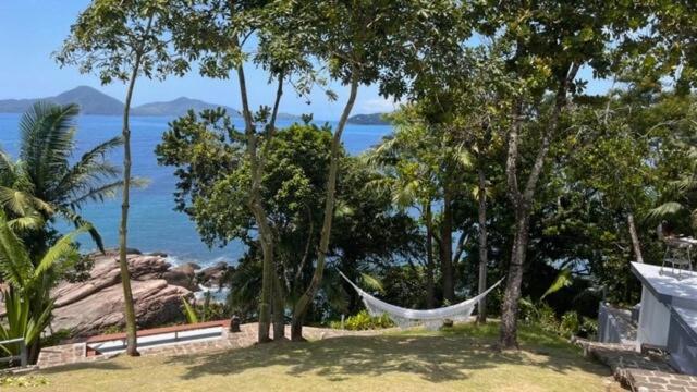 BH58: Refúgio Romântico com Vista pro Mar