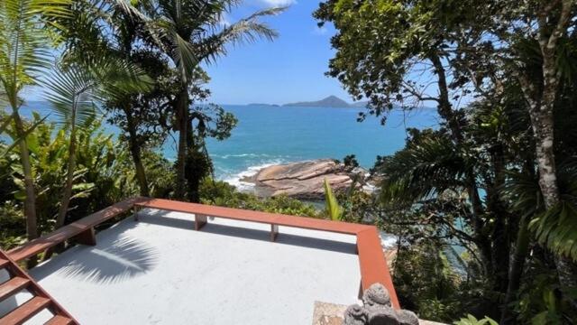 BH58: Refúgio Romântico com Vista pro Mar