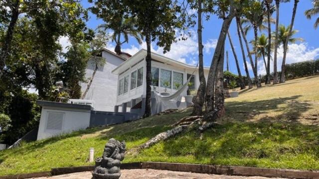 BH58: Refúgio Romântico com Vista pro Mar