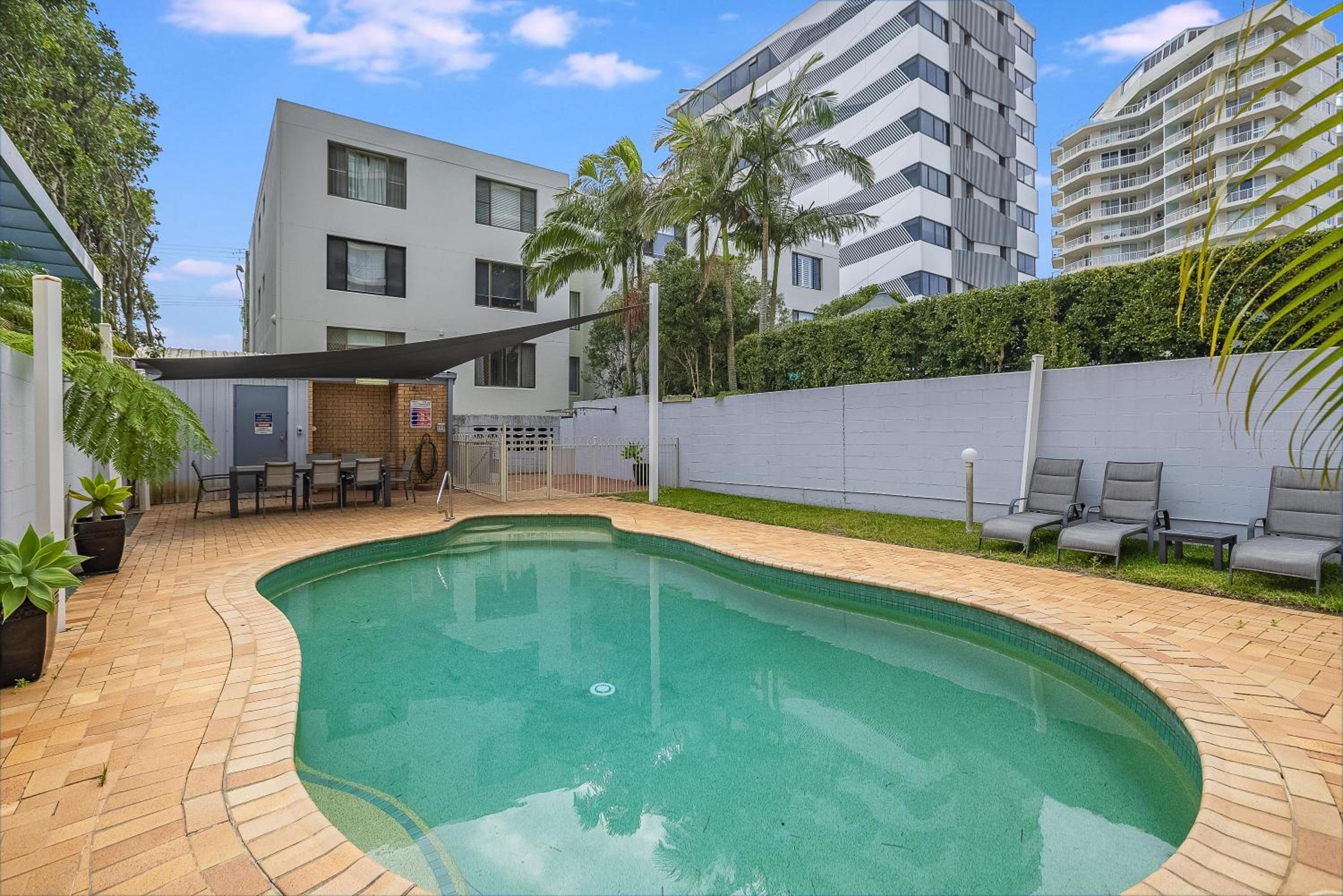Kirra, beachfront unit, Sleeps up to 5