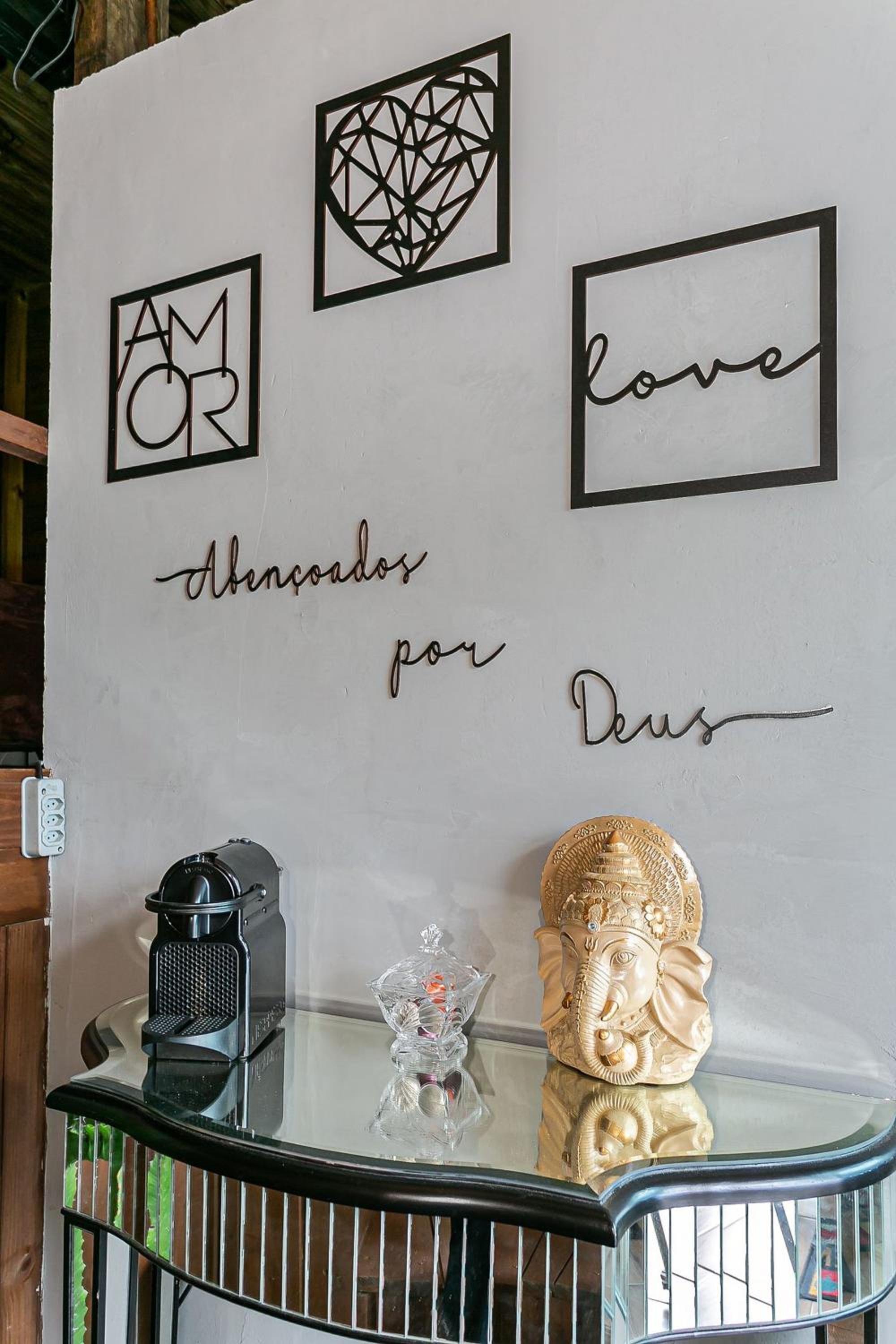 Chalé Rústico com Jacuzzi em Jurerê MAV011