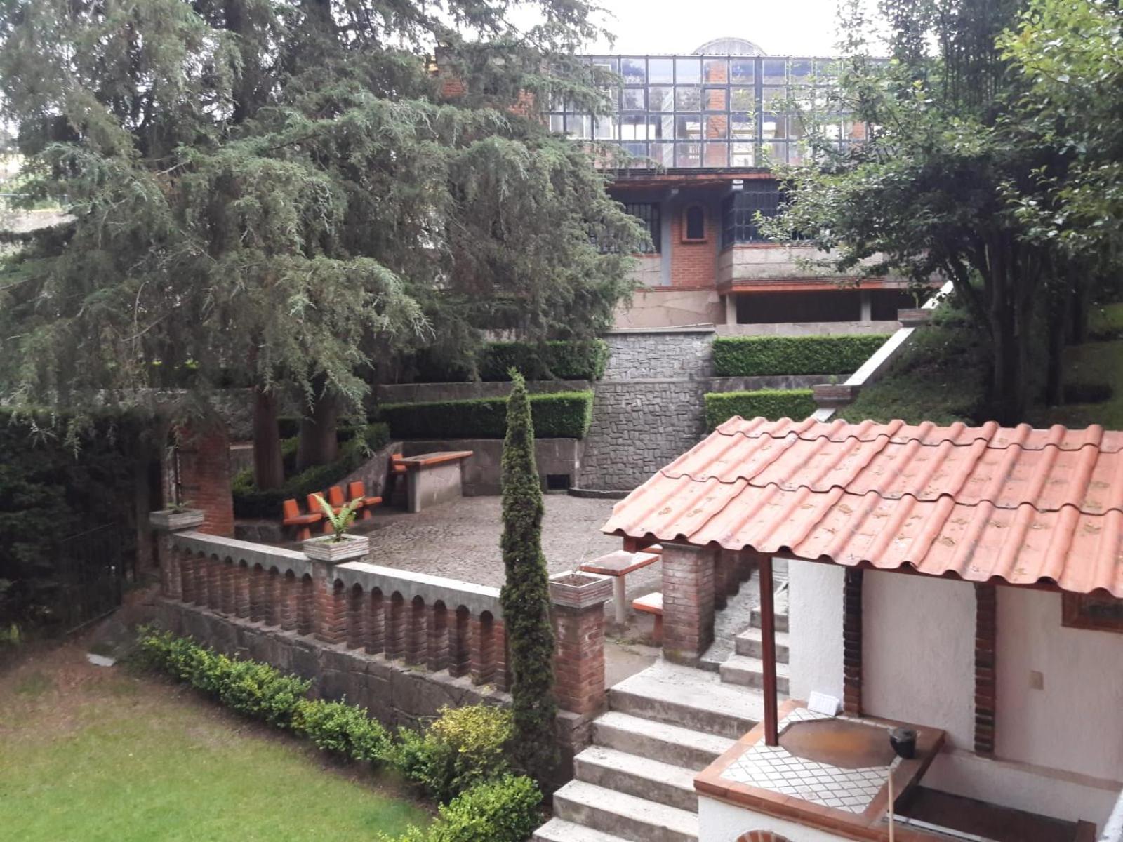 Cabaña de bosque con alberca view 5