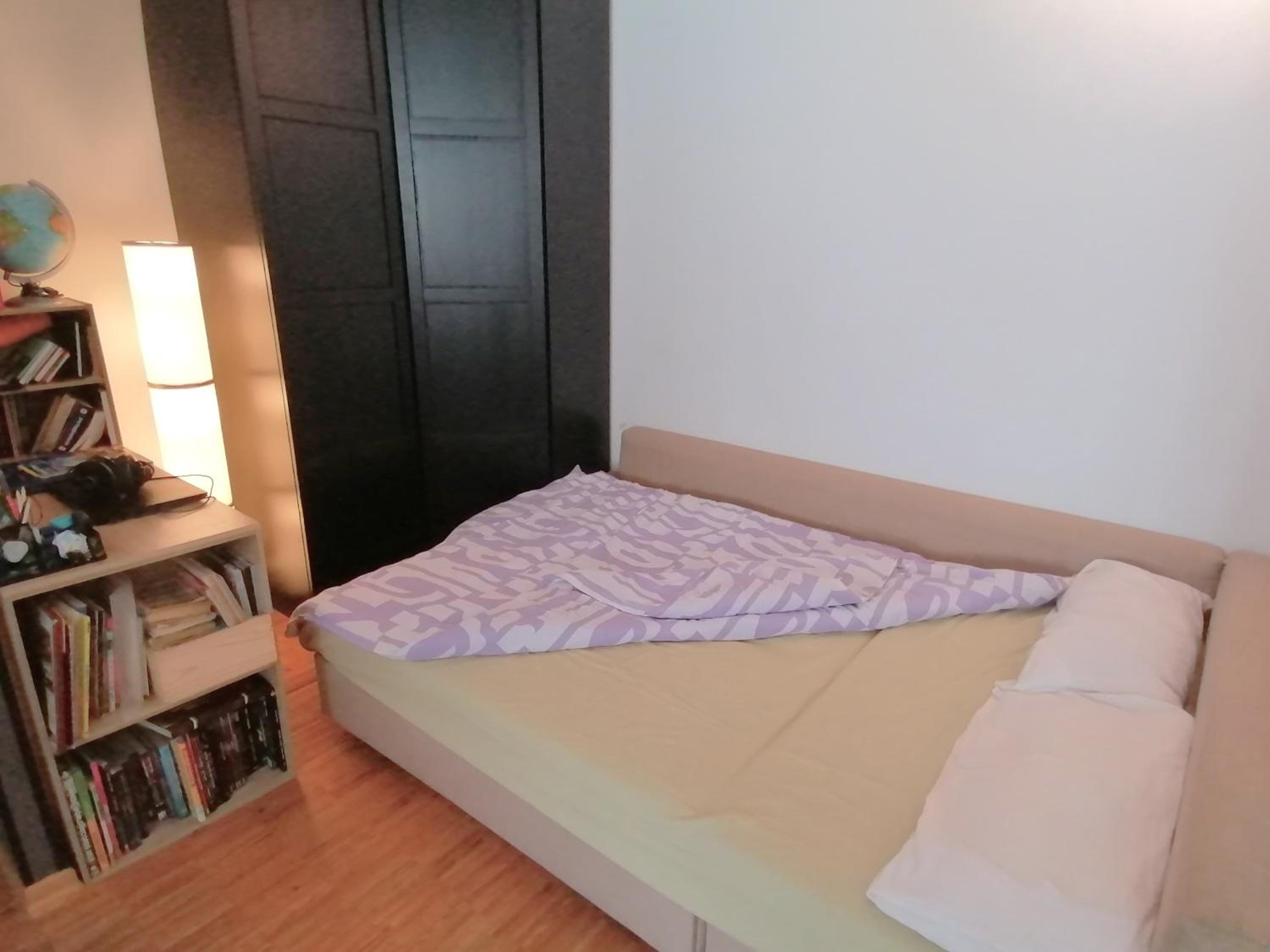 Lovely central flat with grand piano, family friendly