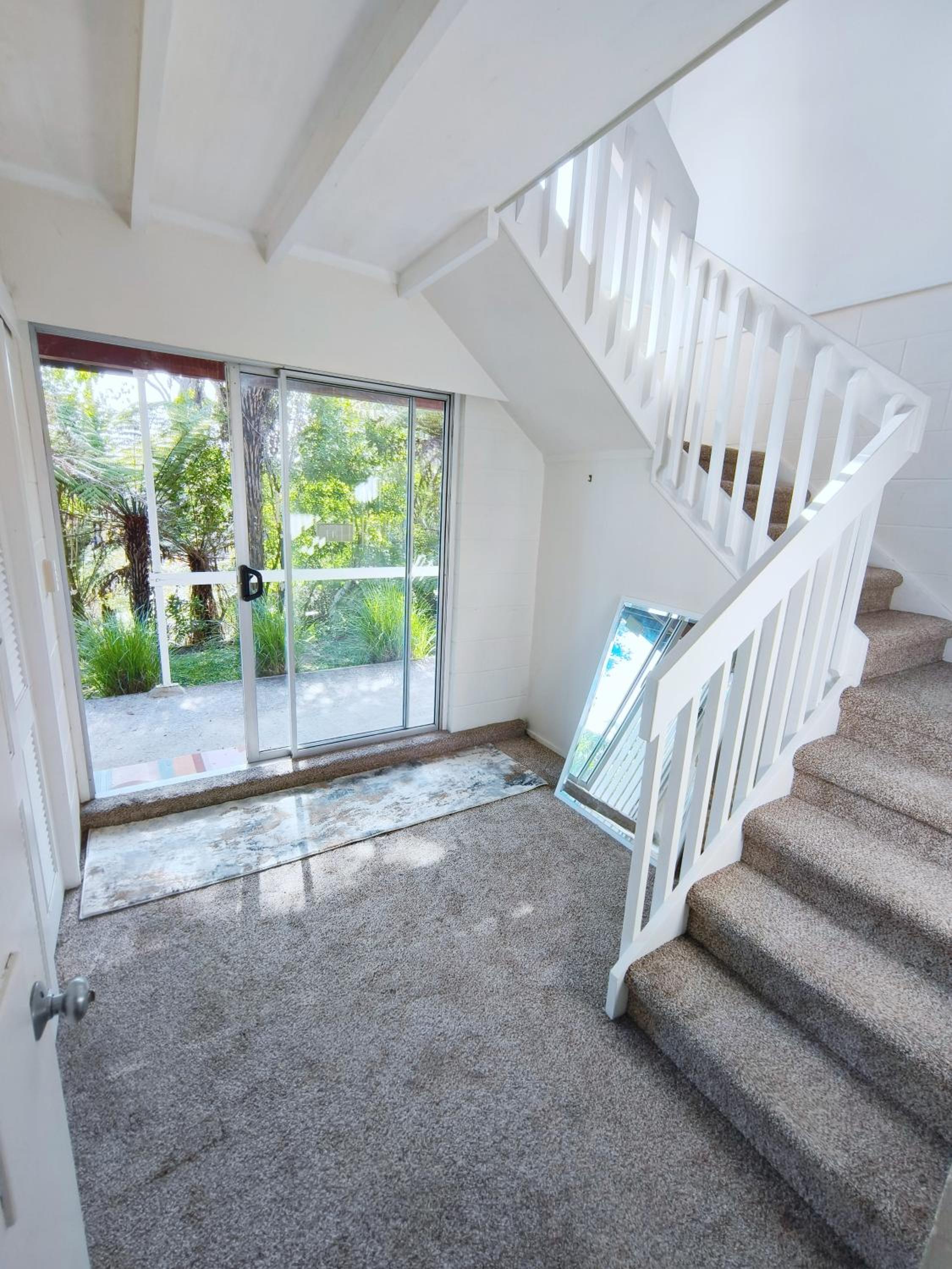 Sunny Cosy Room with private bathroom in North shore 201 view 4