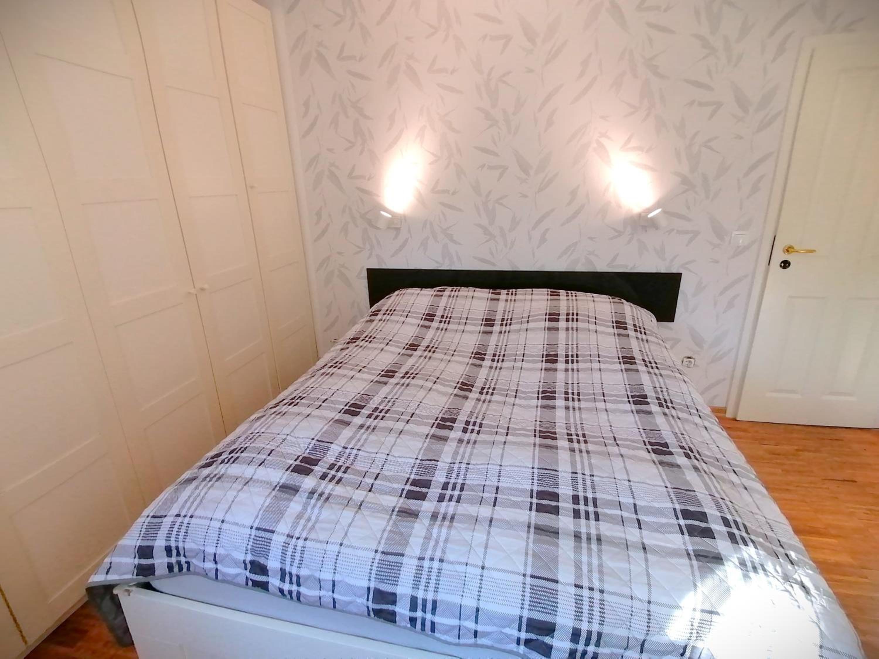 Lovely central flat with grand piano, family friendly