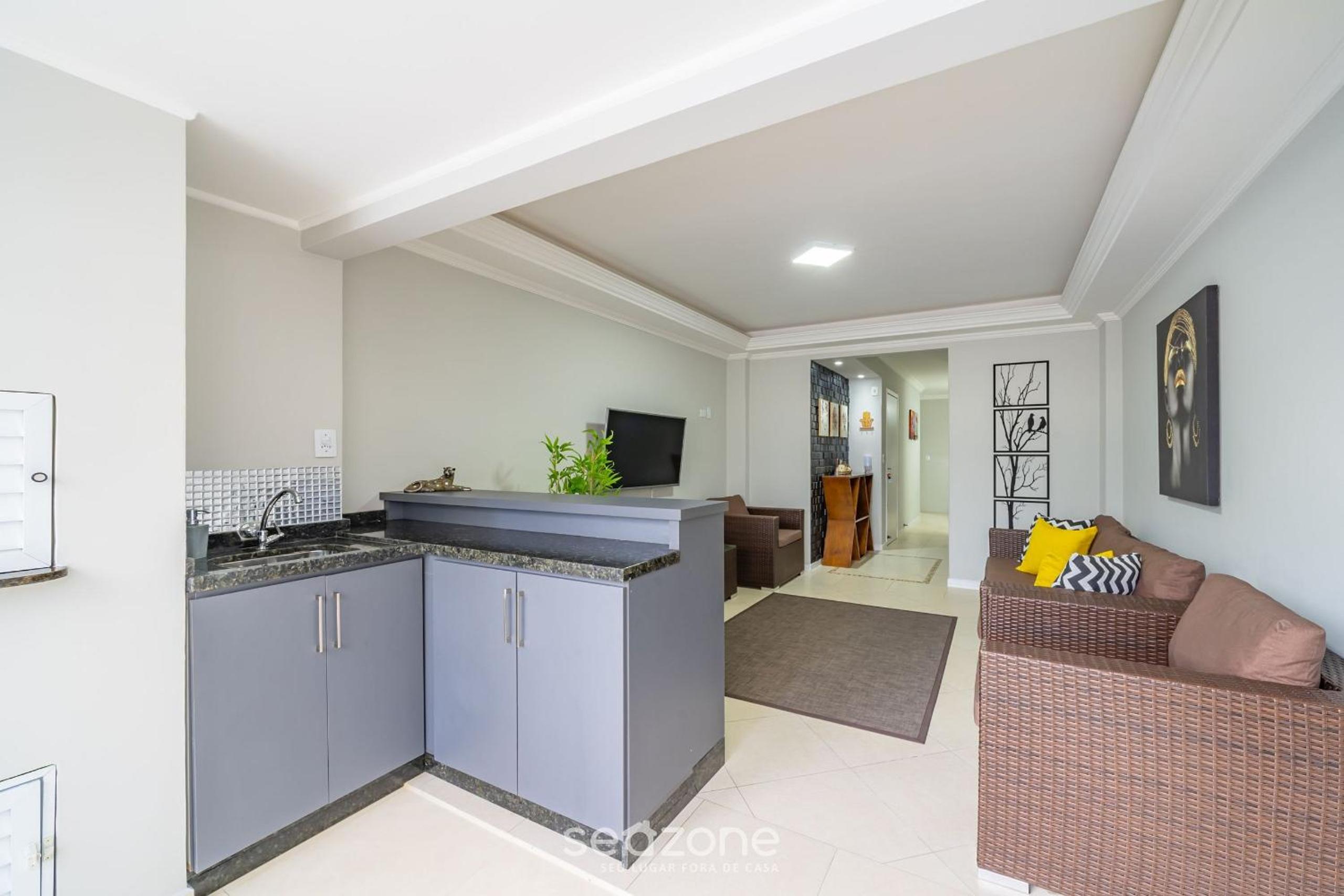 Apt 60m from sea - Meia Praia Itapema OBS0301