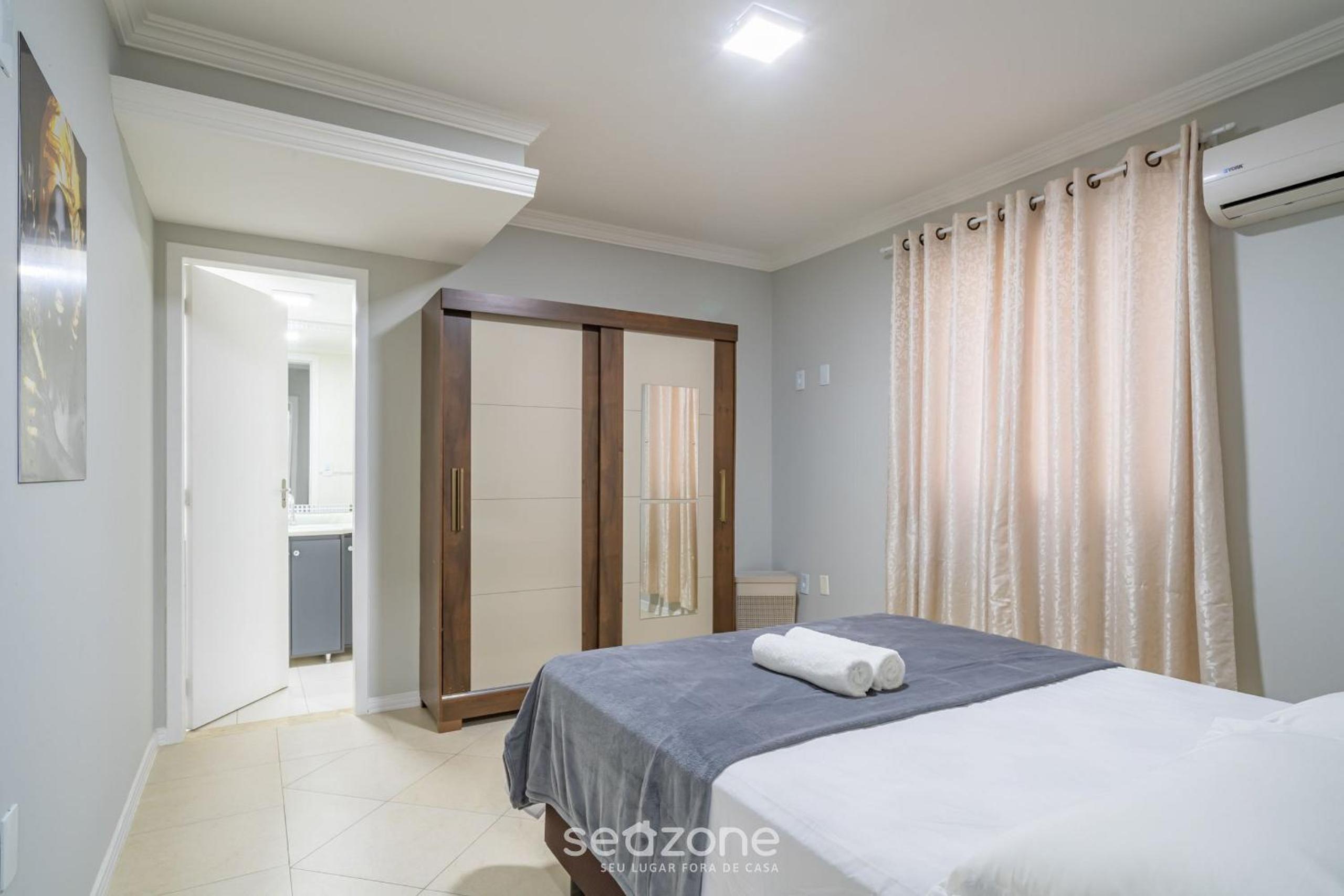 Apt 60m from sea - Meia Praia Itapema OBS0301