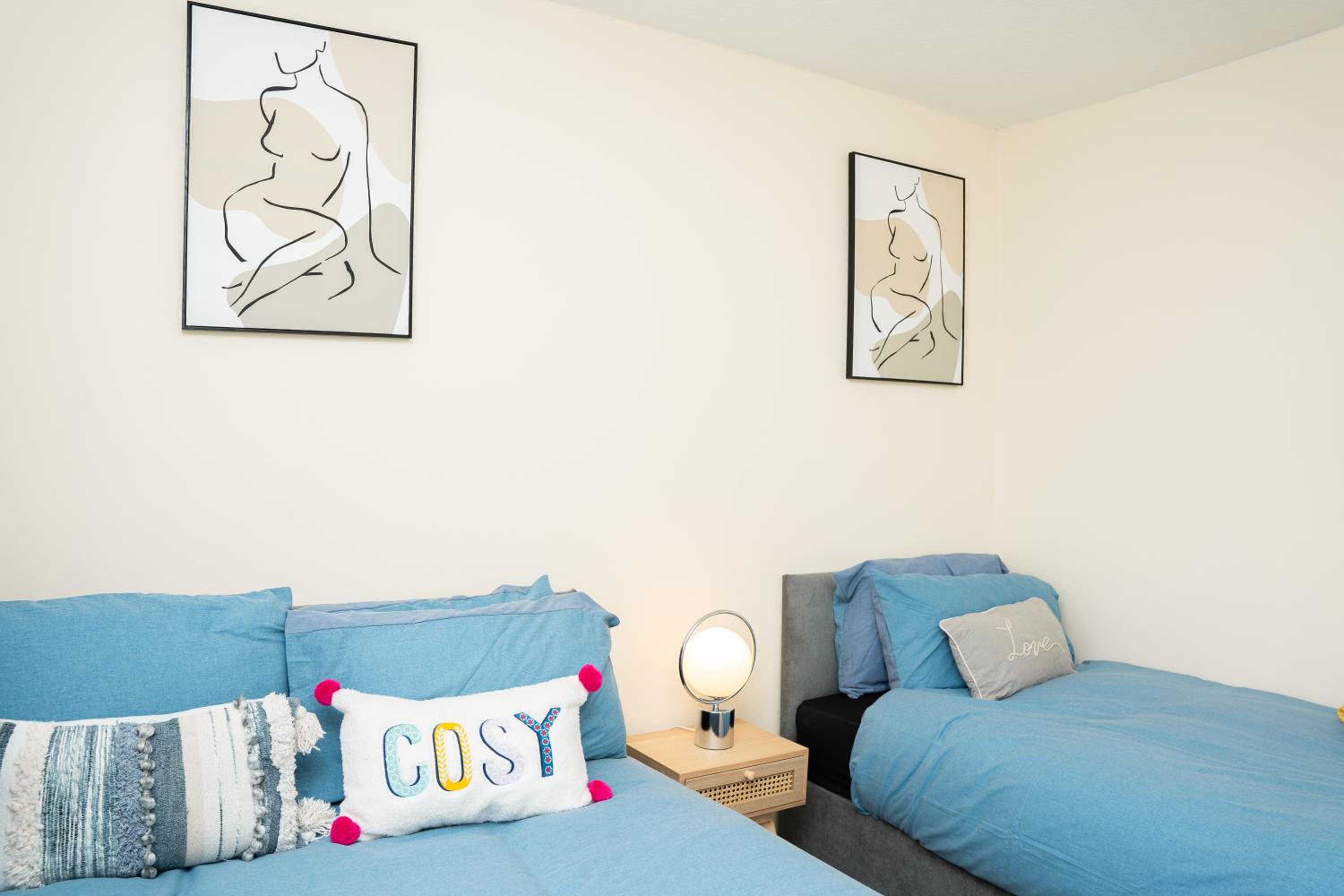 Contemporary Comfort Trendy Hideaway