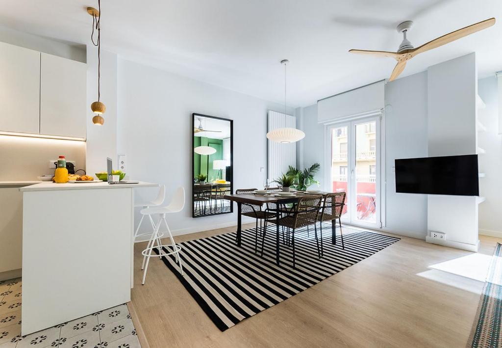 SUNRISE BEACH by SWEET HOME SAN SEBASTIAN