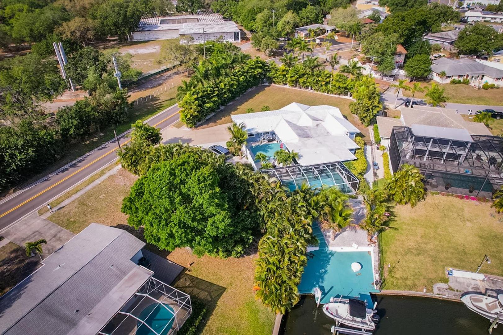 Phillipi Creek House With Boat Dock And Pool view 5
