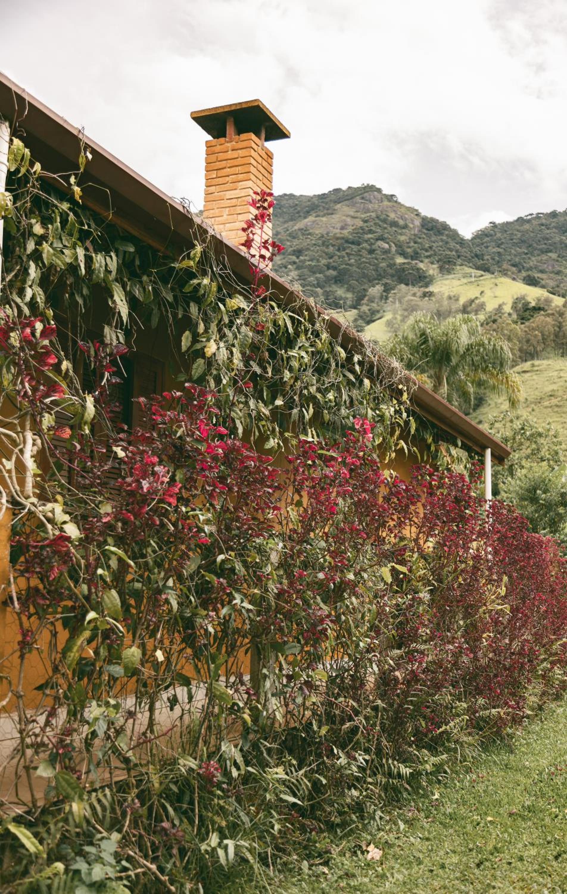 Casa Pedacinho de Céu com banheira de hidromassagem e lareira