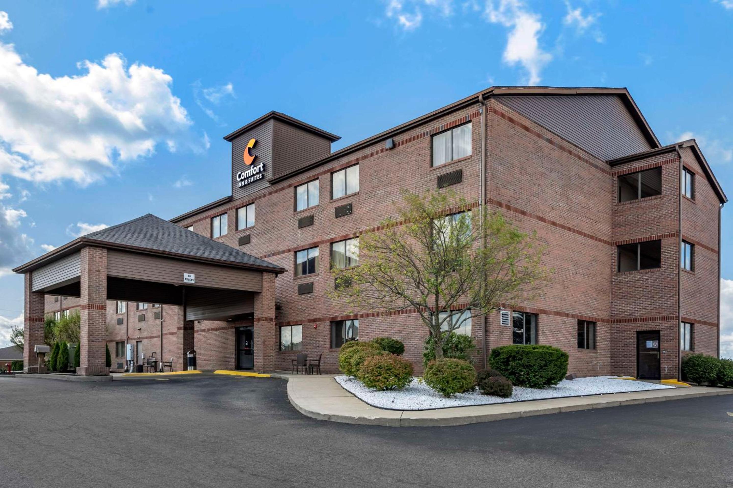 Comfort Inn & Suites Streetsboro - Kent view 2