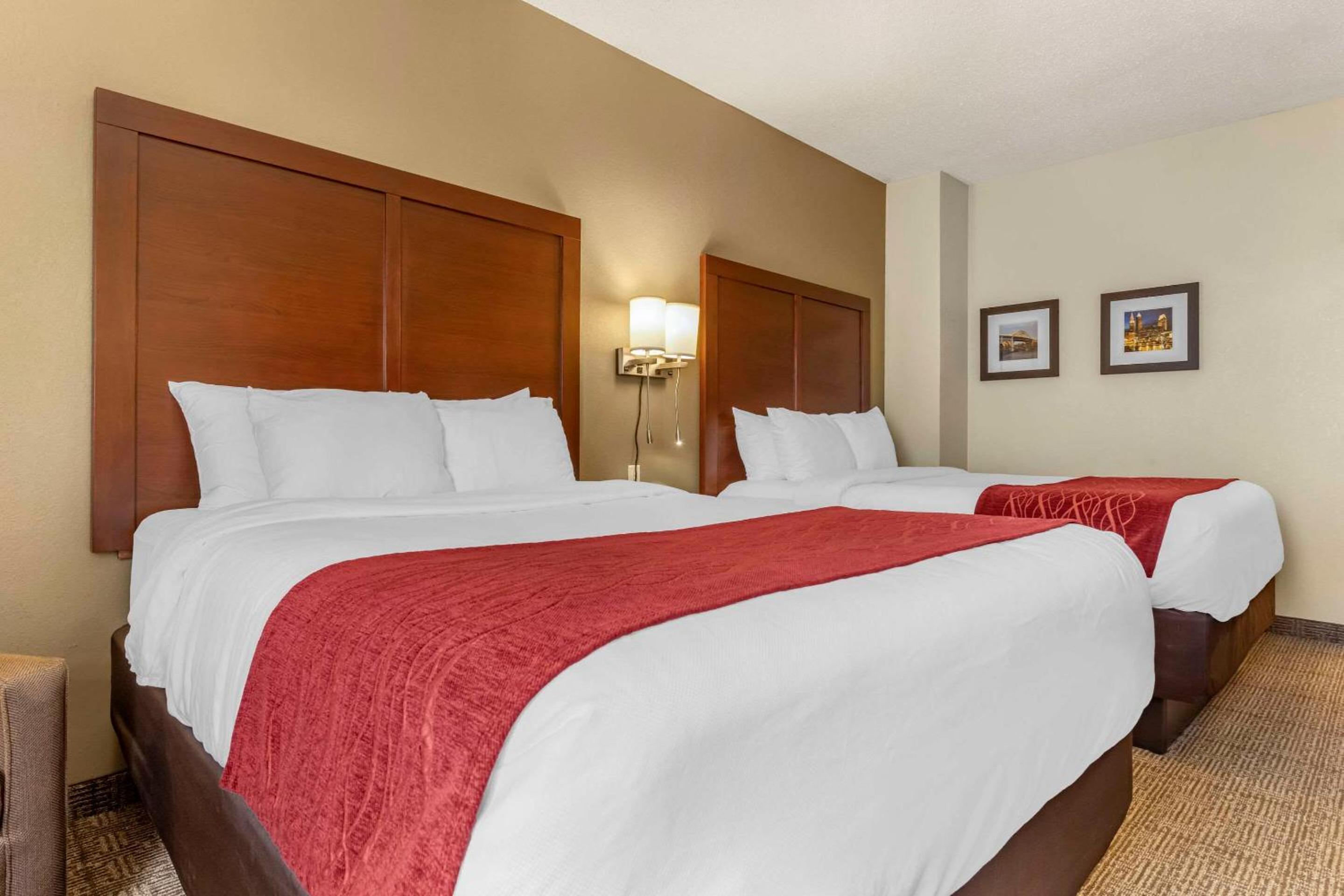 Comfort Inn & Suites Streetsboro - Kent view 5