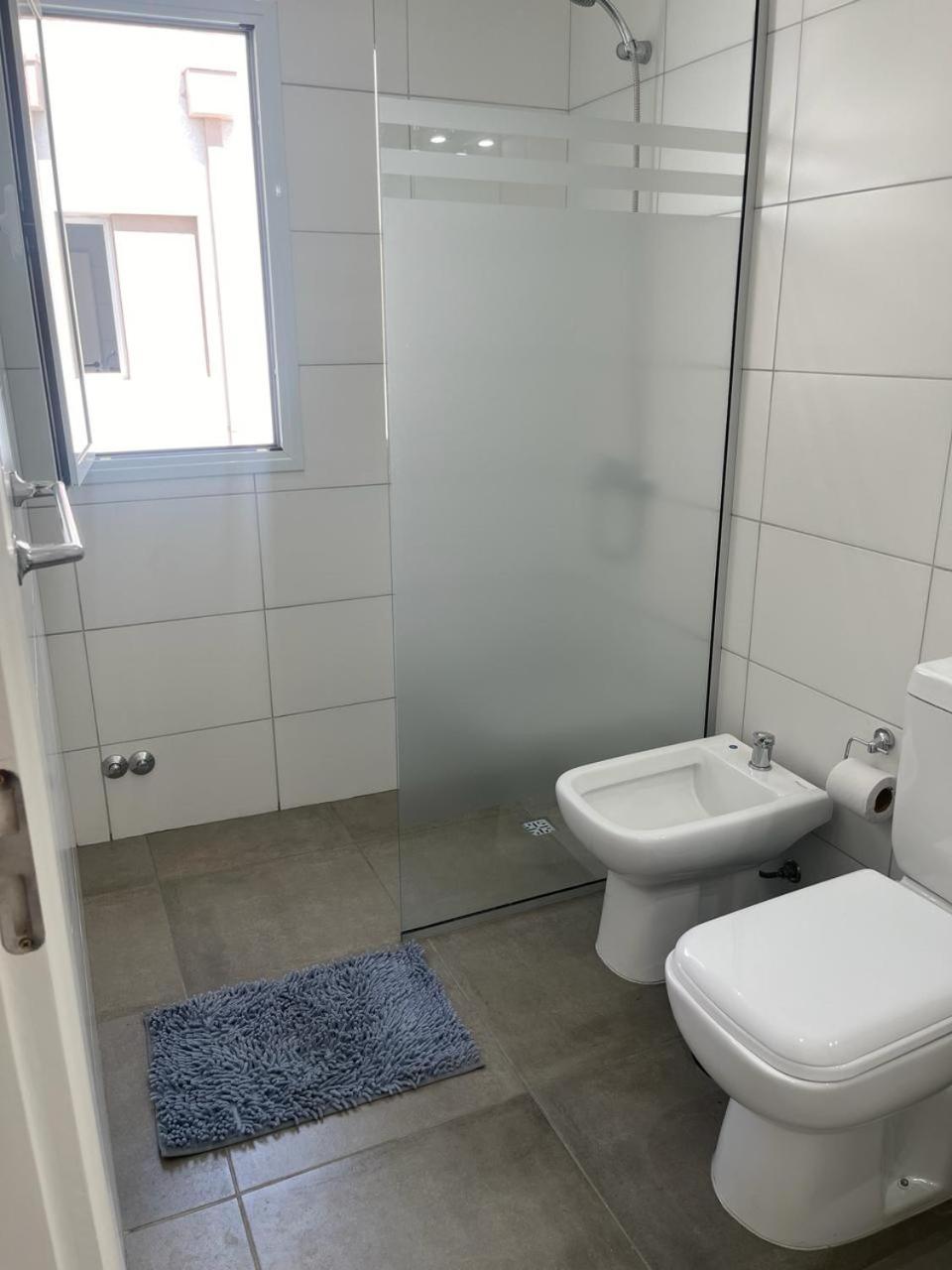 Departamento semicéntrico impecable