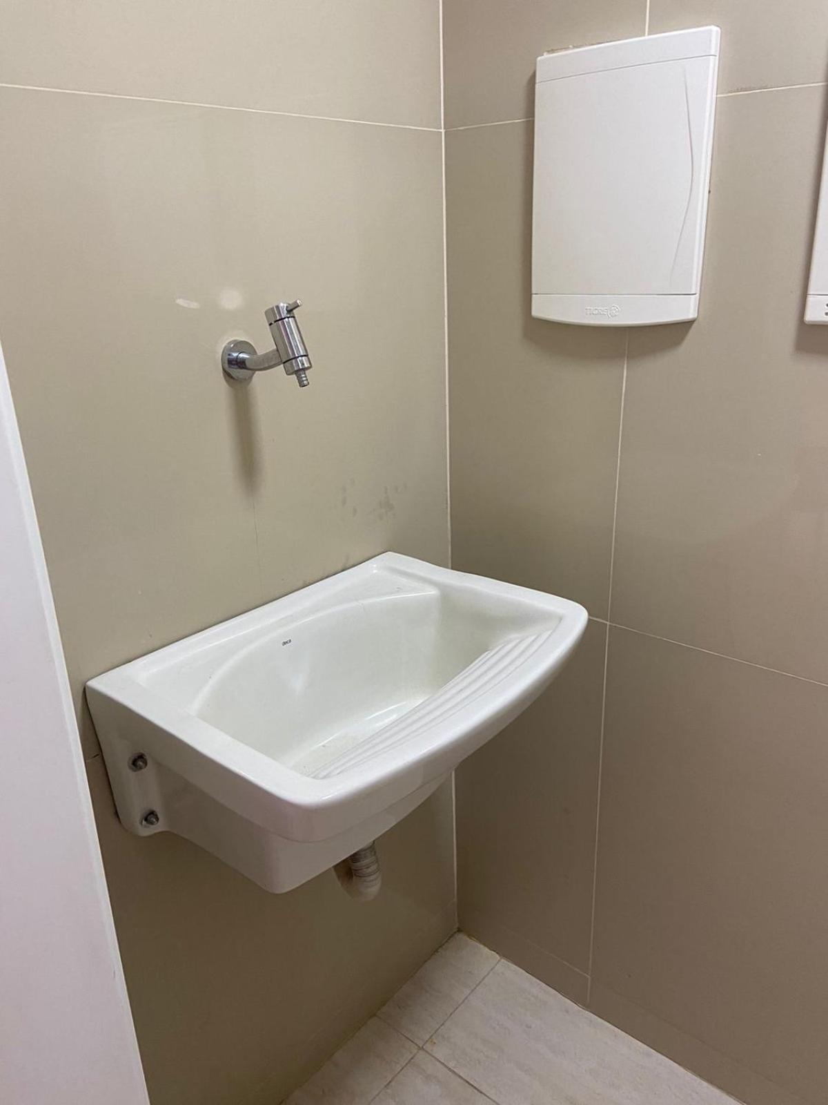 Apartamento confortável, localização extra -recepção 24h- Varanda com vista panorâmica