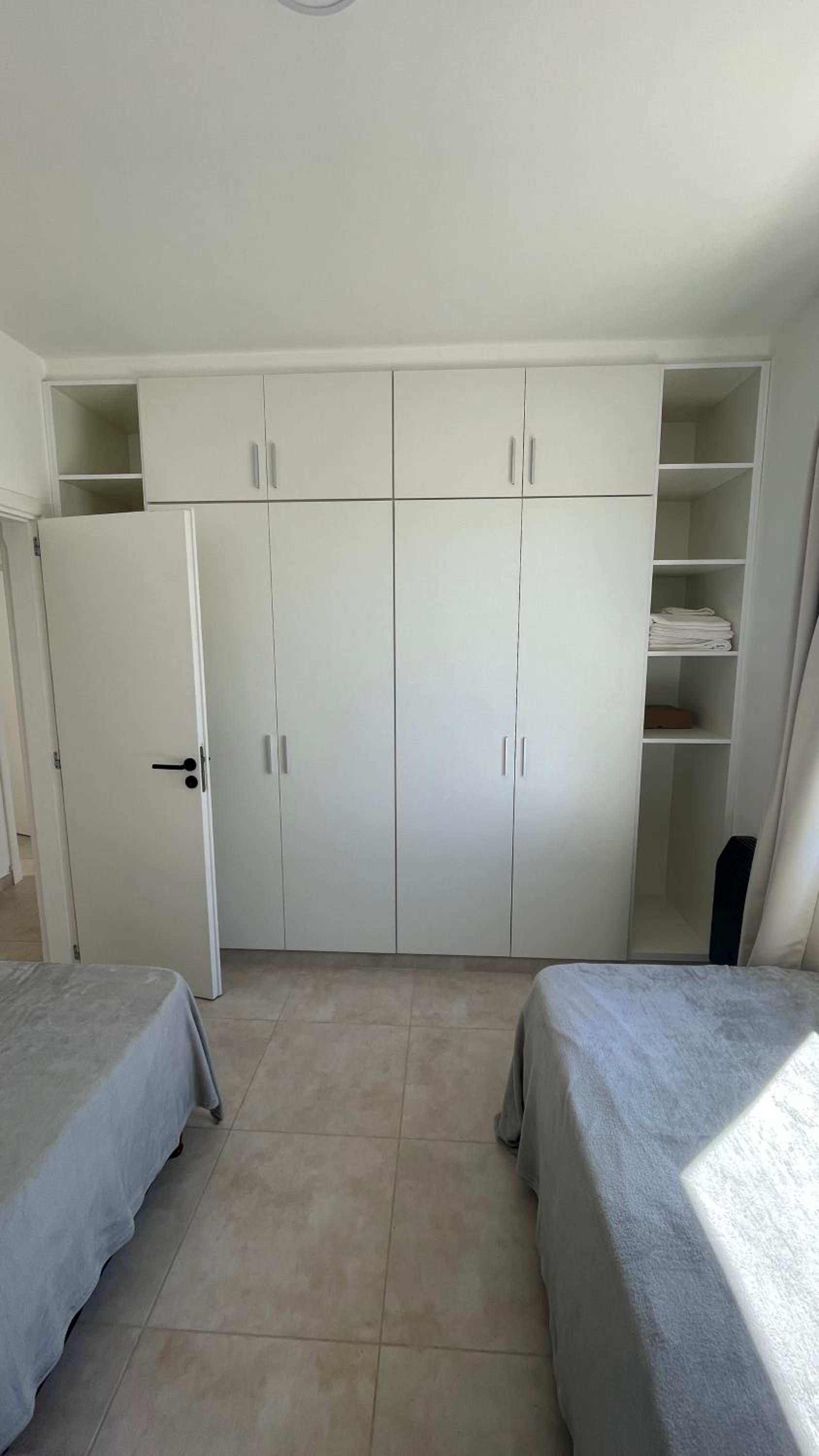Departamento semicéntrico impecable