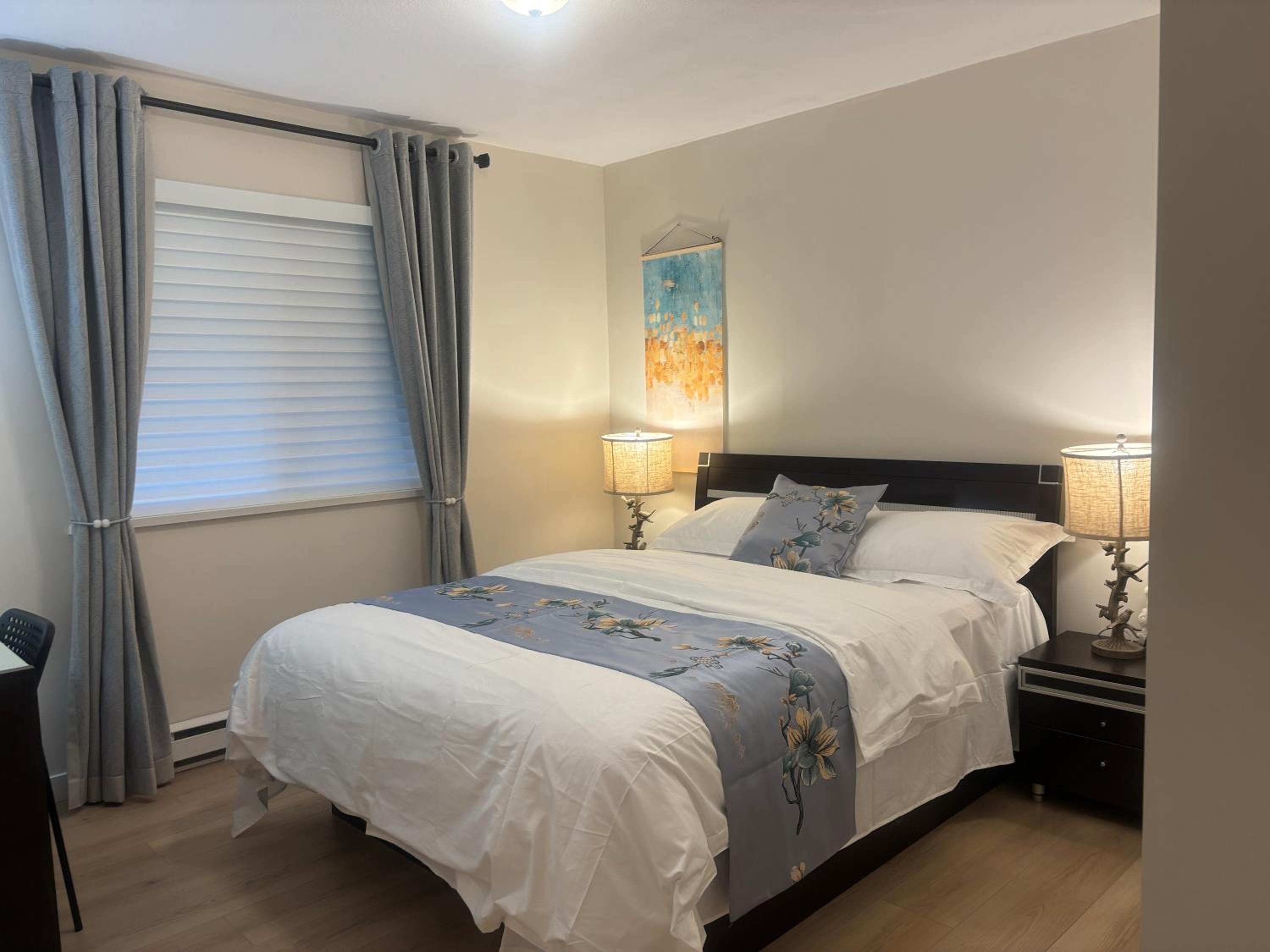 Coquitlam center, 2 bedroom suite, walking to skytrain