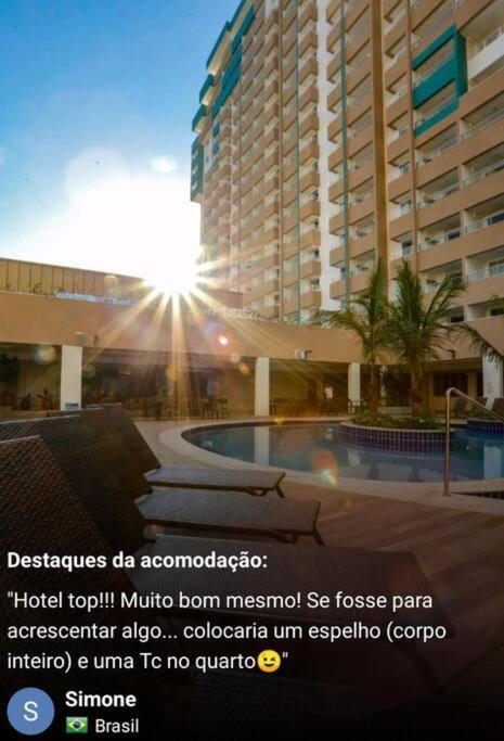 Flat encantador com piscinas aquecidas, academia e playground