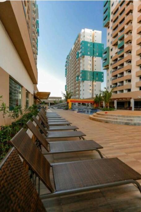 Flat encantador com piscinas aquecidas, academia e playground