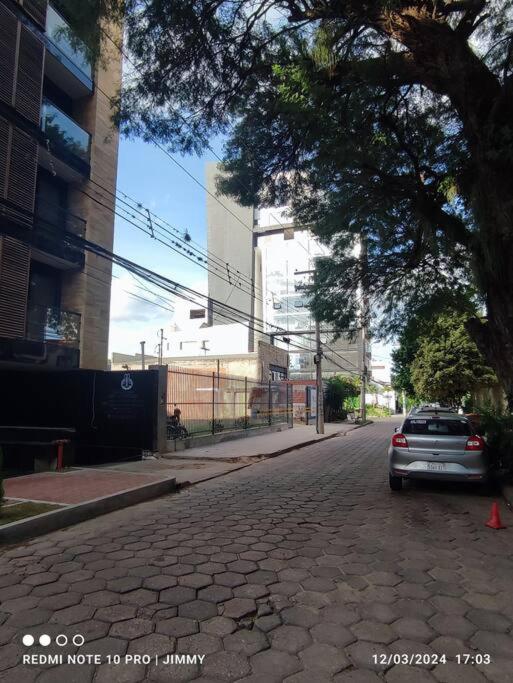 Dpto en Equipetrol a estrenar a todo lujo, ubicación privilegiada