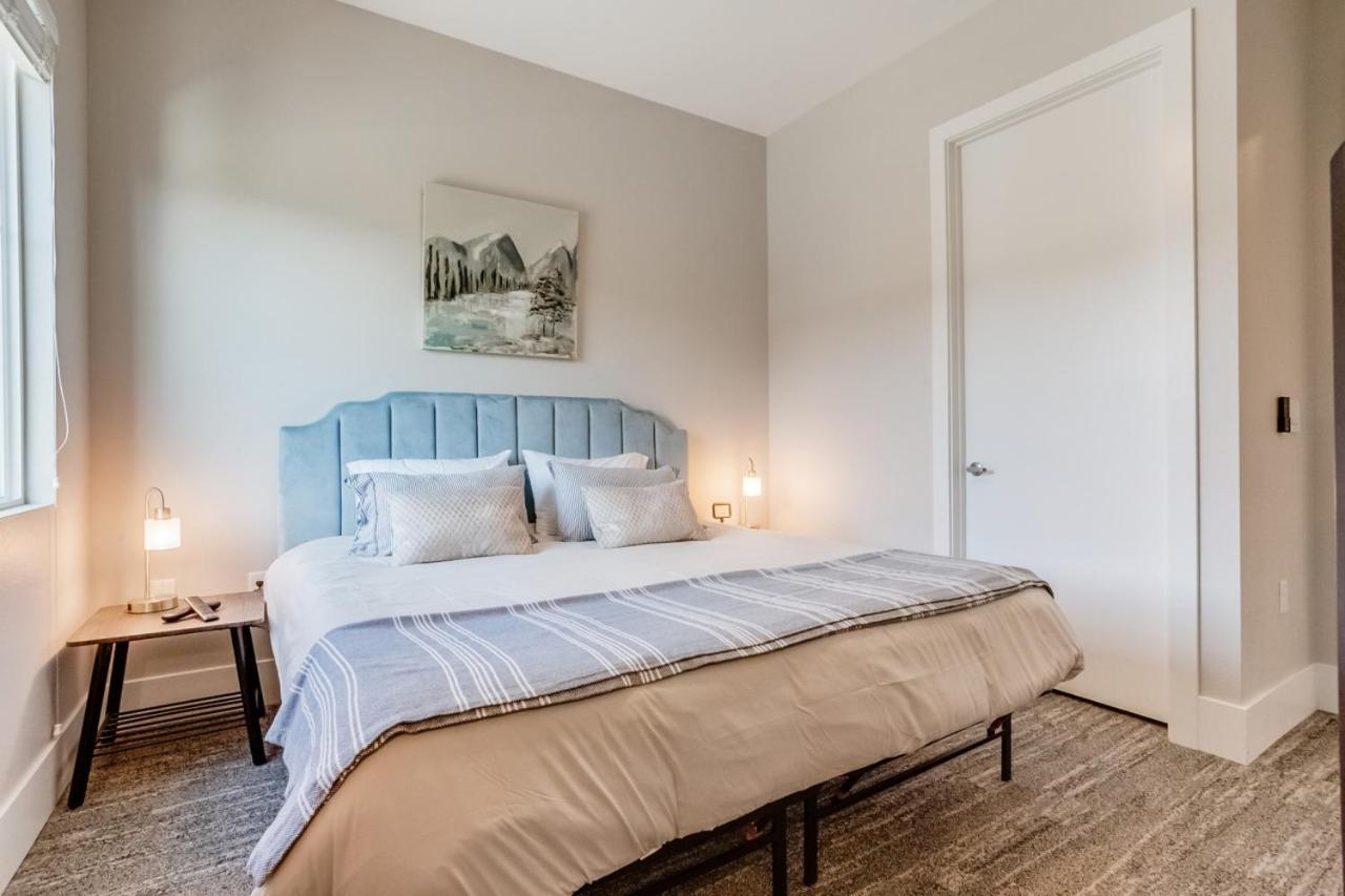 Incredible Golden Location Close to Red Rocks and School of Mines