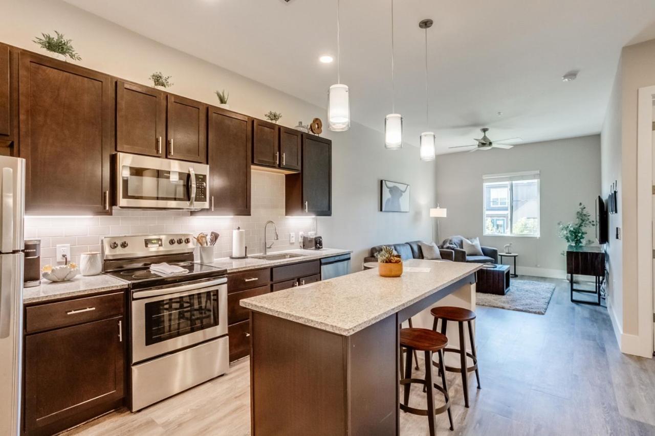 Incredible Golden Location Close to Red Rocks and School of Mines