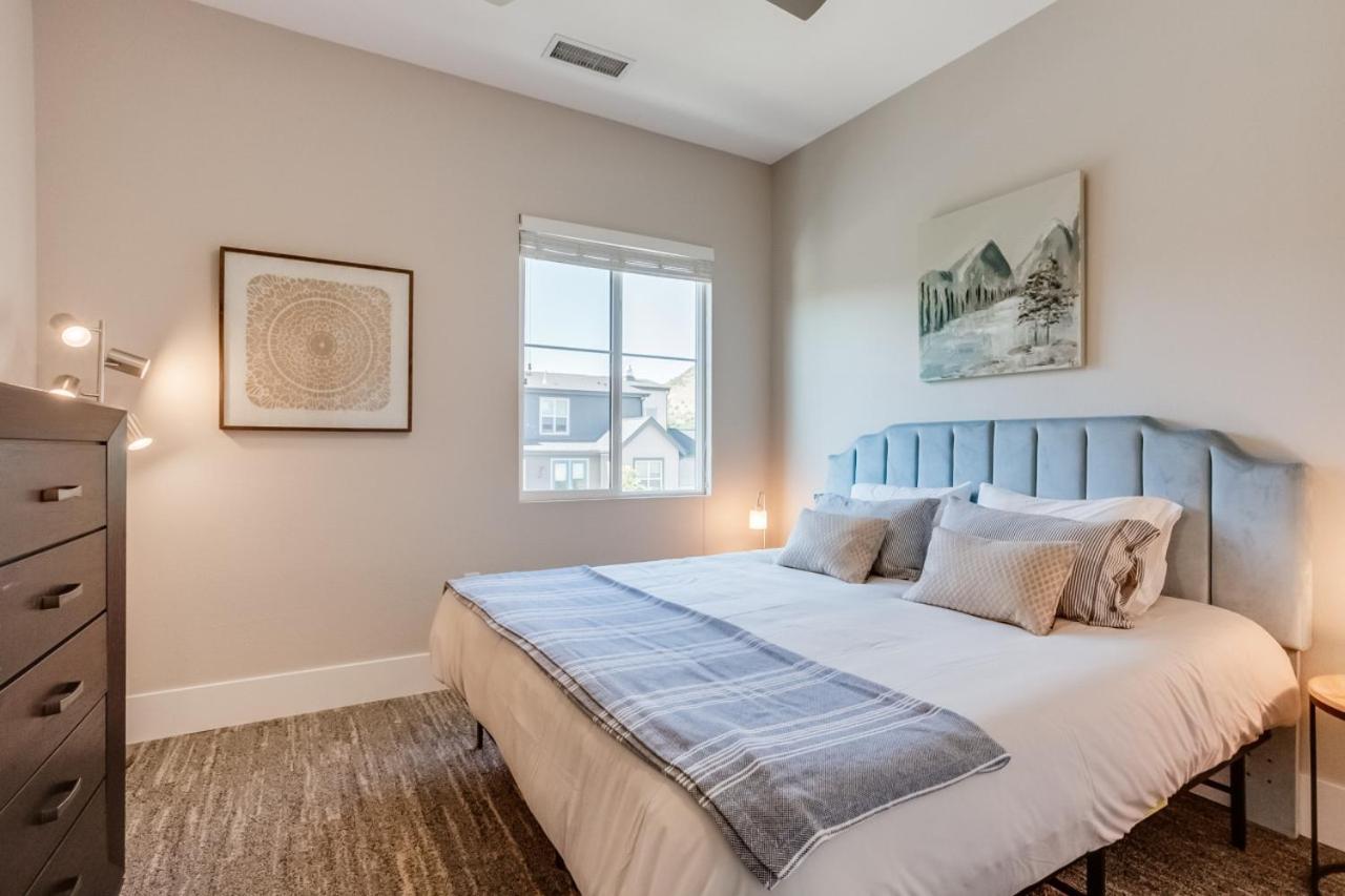 Incredible Golden Location Close to Red Rocks and School of Mines