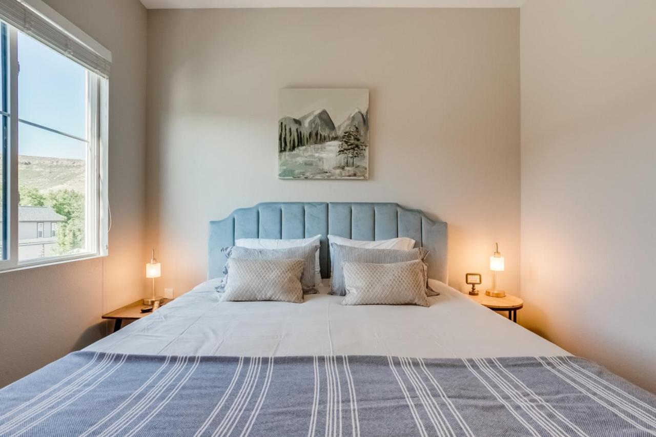Incredible Golden Location Close to Red Rocks and School of Mines